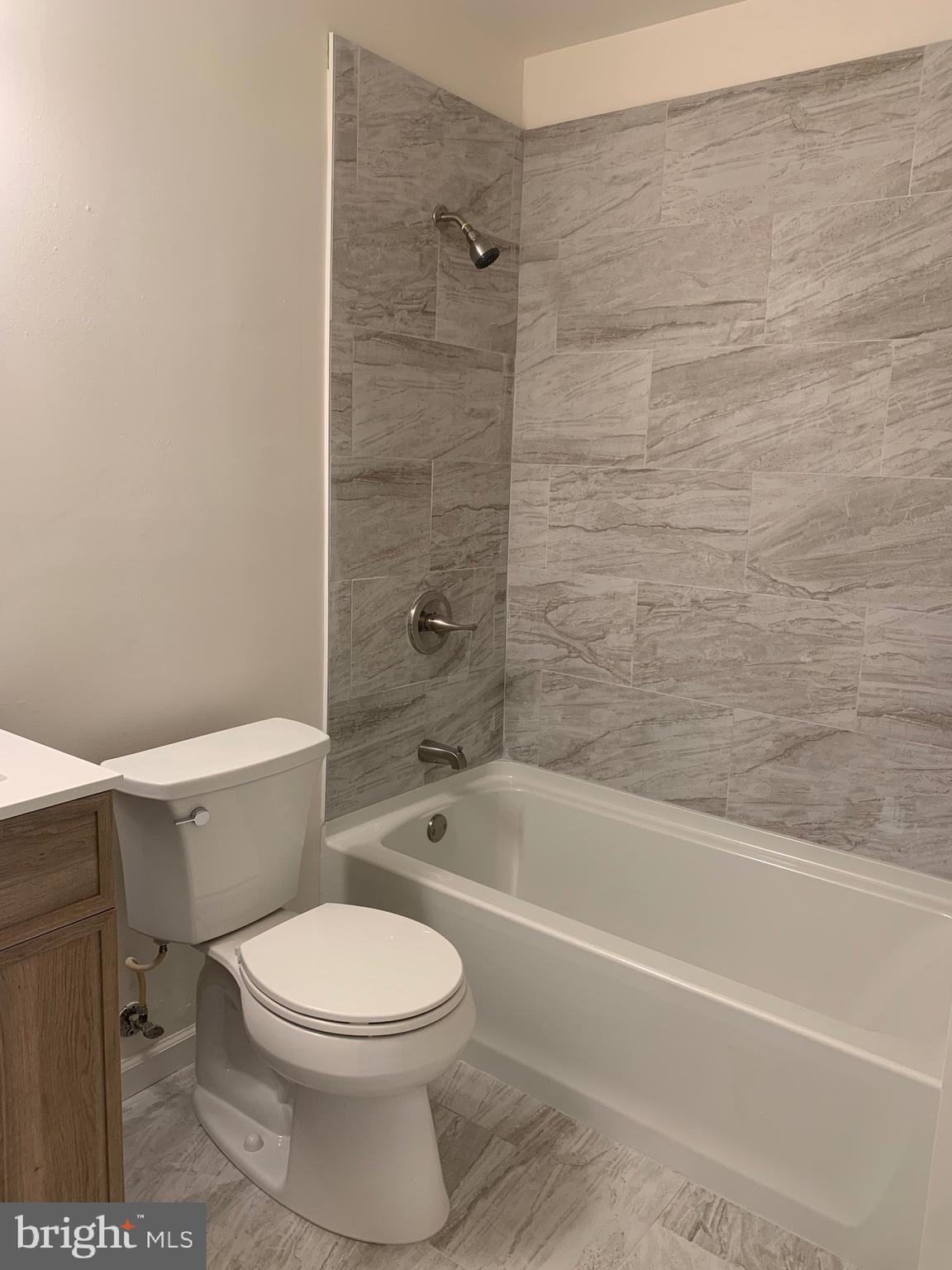 THUNDER HILL - Residential Lease