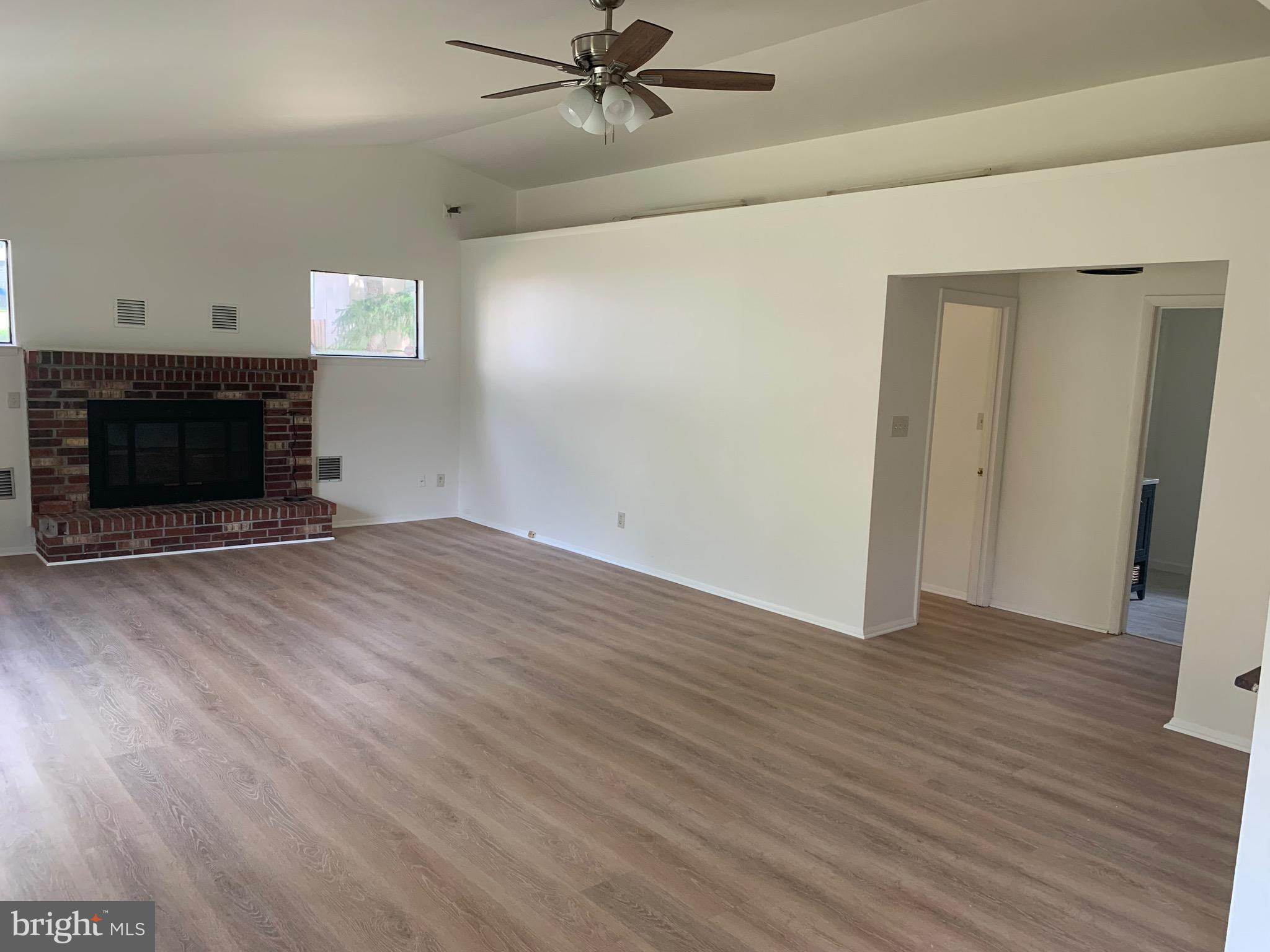 THUNDER HILL - Residential Lease