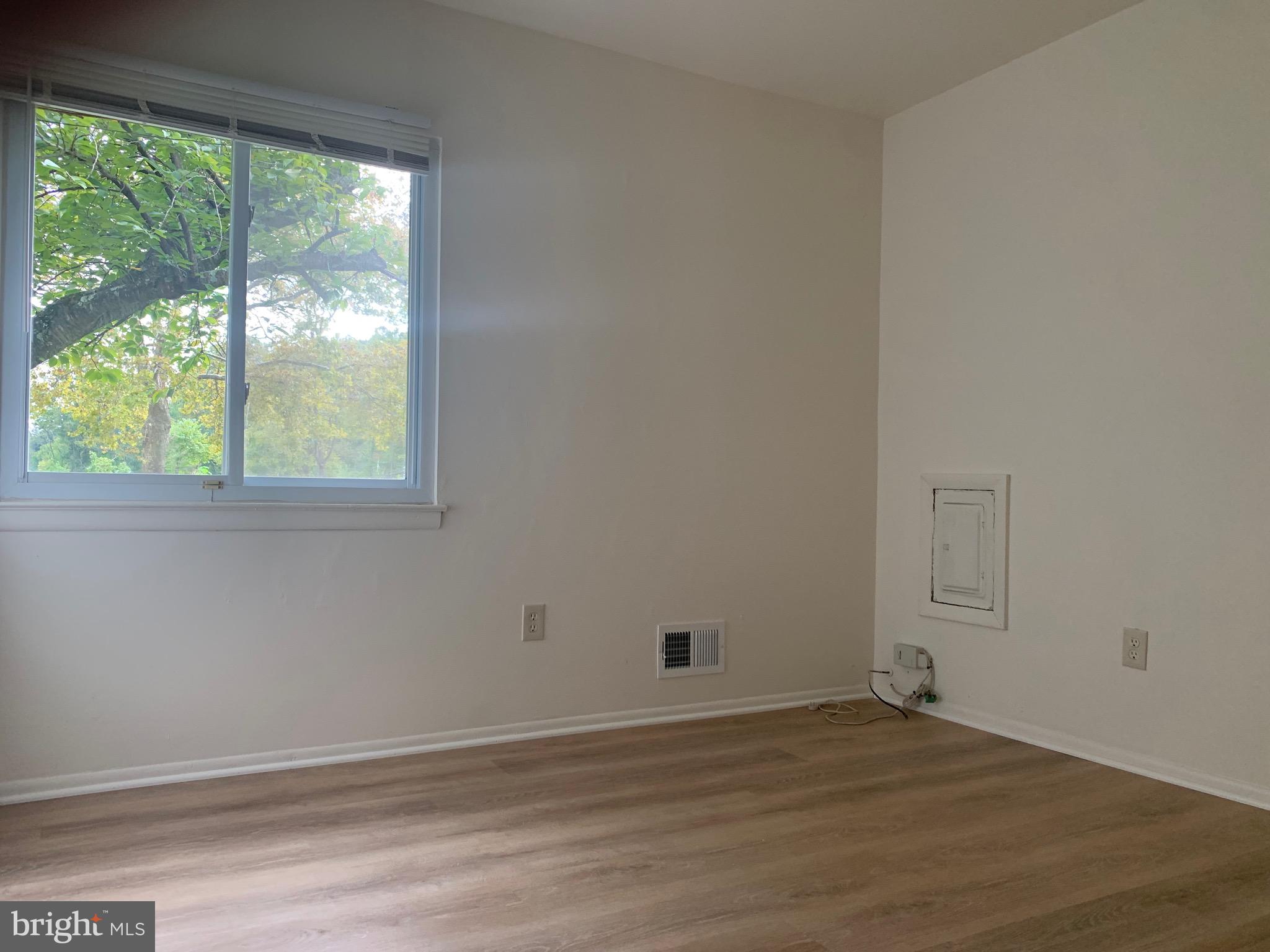 THUNDER HILL - Residential Lease