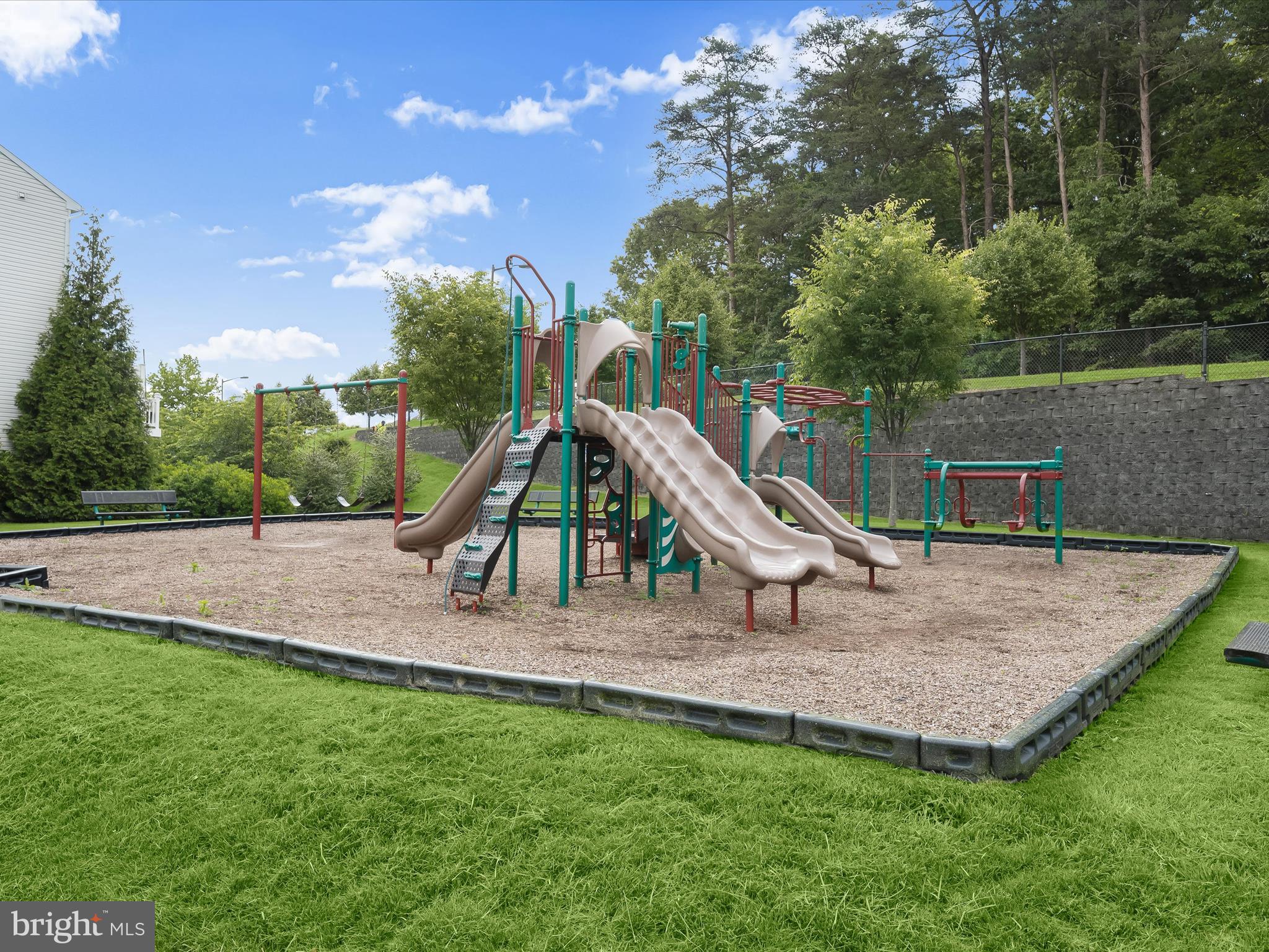 DORCHESTER WOODS - Residential