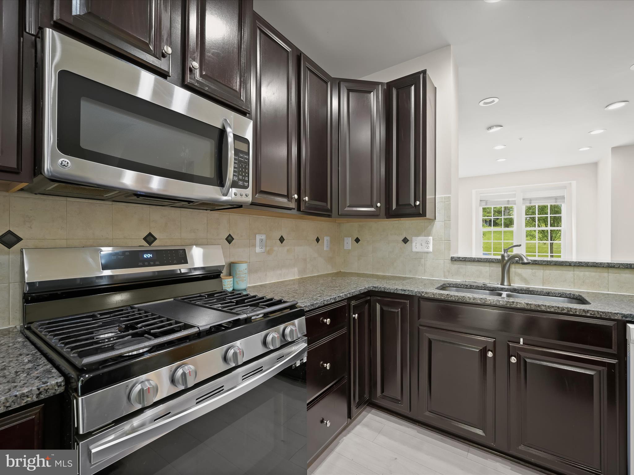 DORCHESTER WOODS - Residential