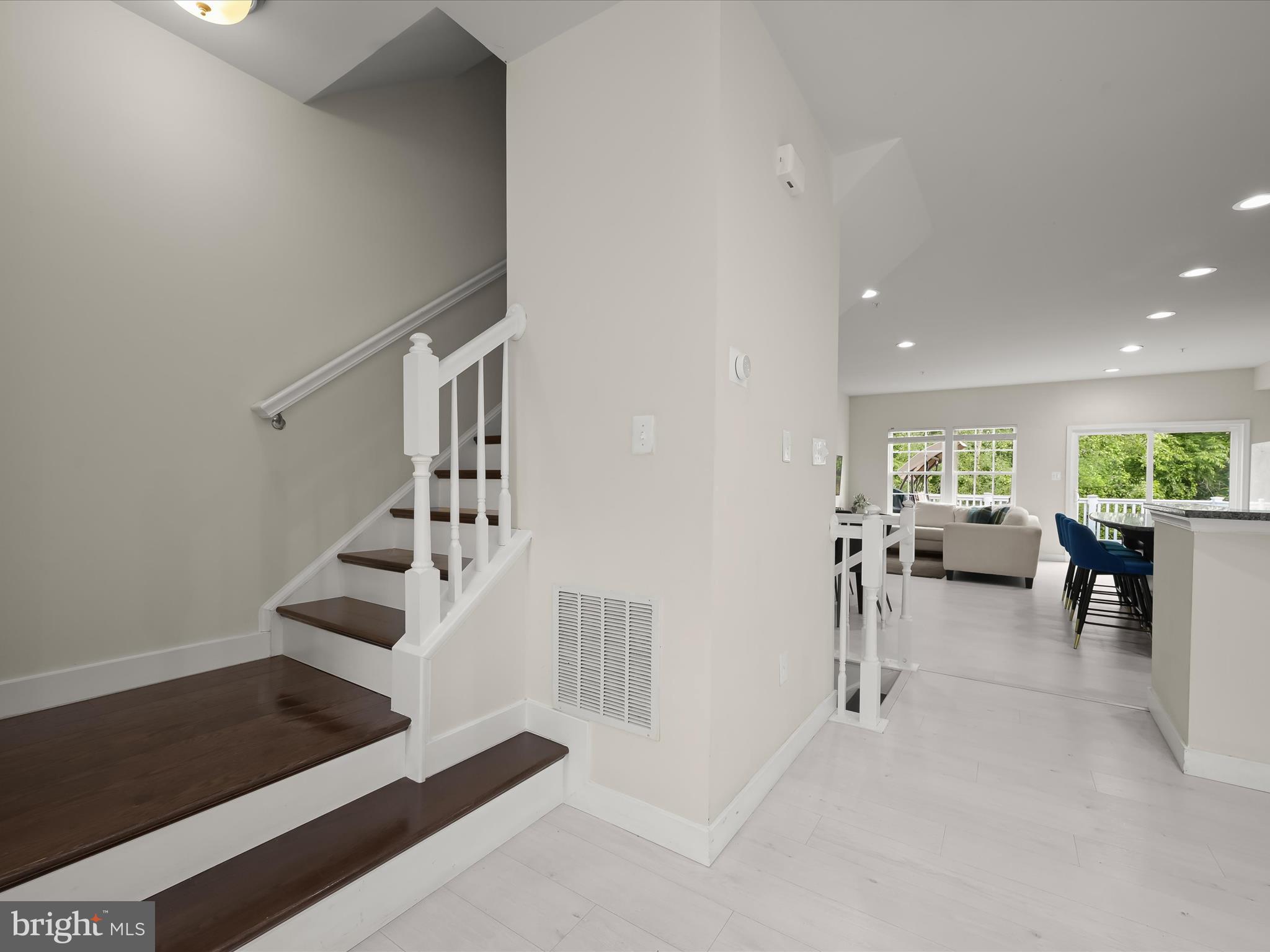 DORCHESTER WOODS - Residential