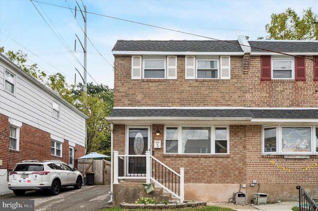 Photo of 3 S Bonsall Avenue, GLENOLDEN, PA 19036 (MLS # PADE2102244)