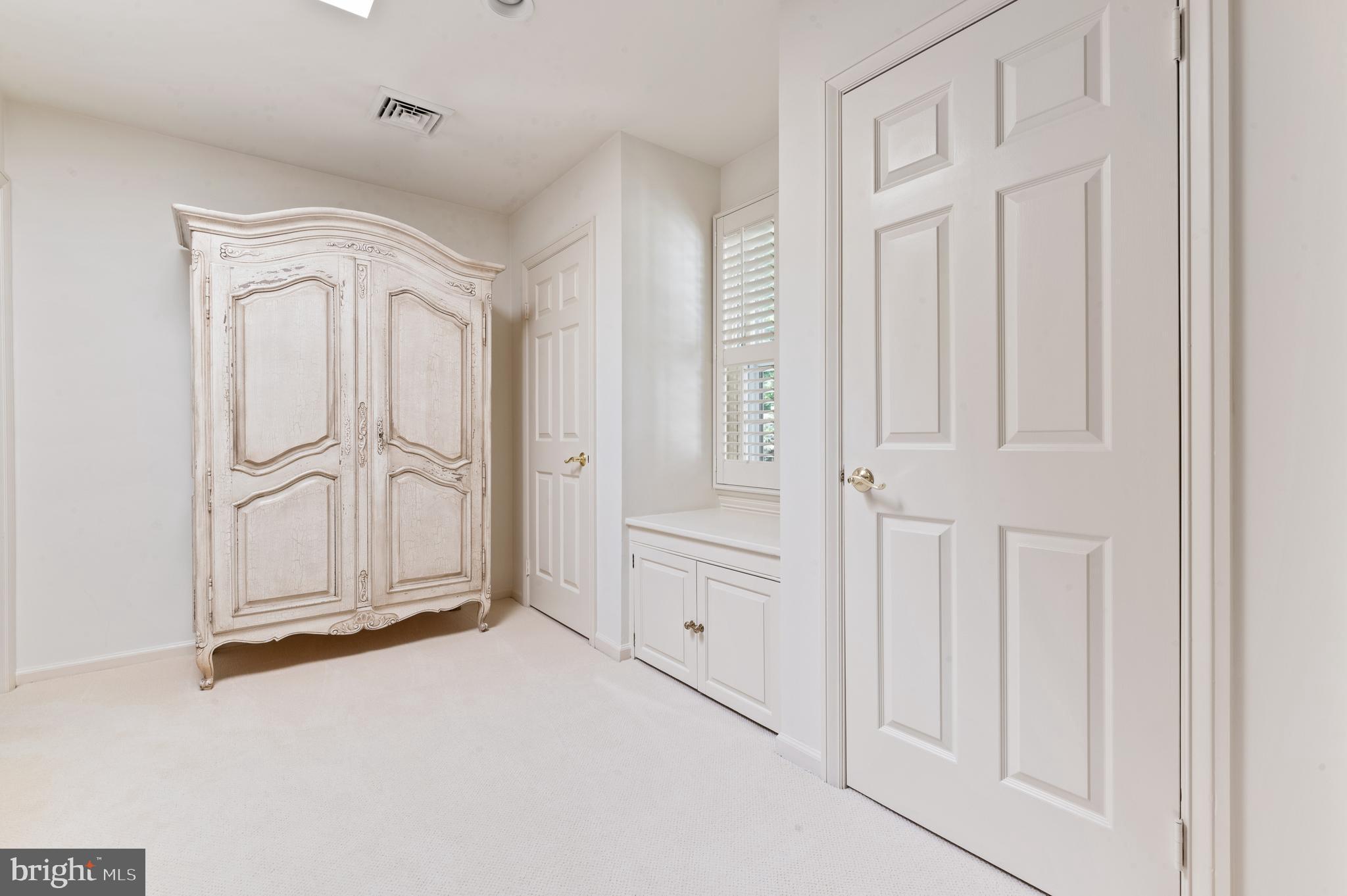 THE WOODS - Residential