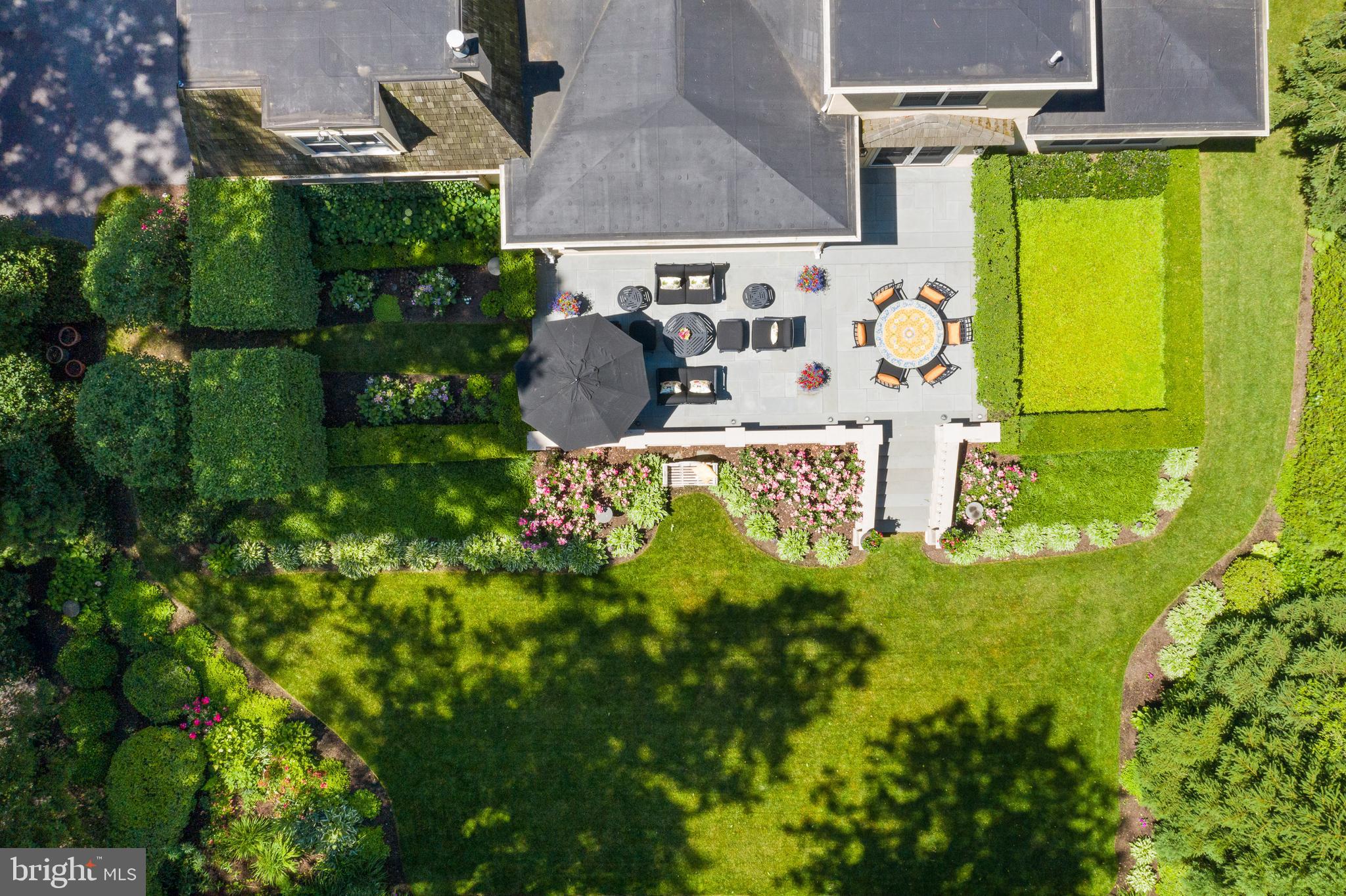 THE WOODS - Residential