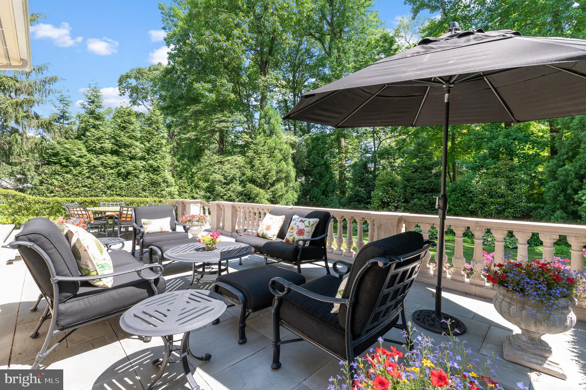 THE WOODS - Residential