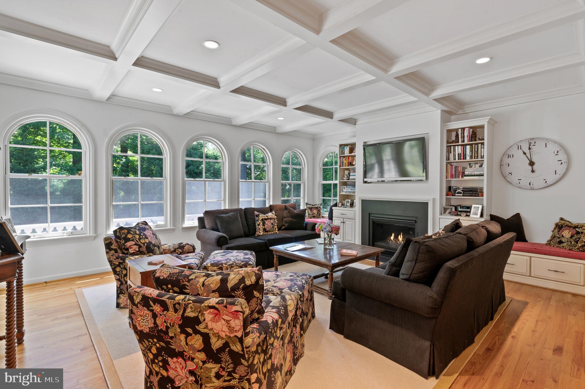 THE WOODS - Residential