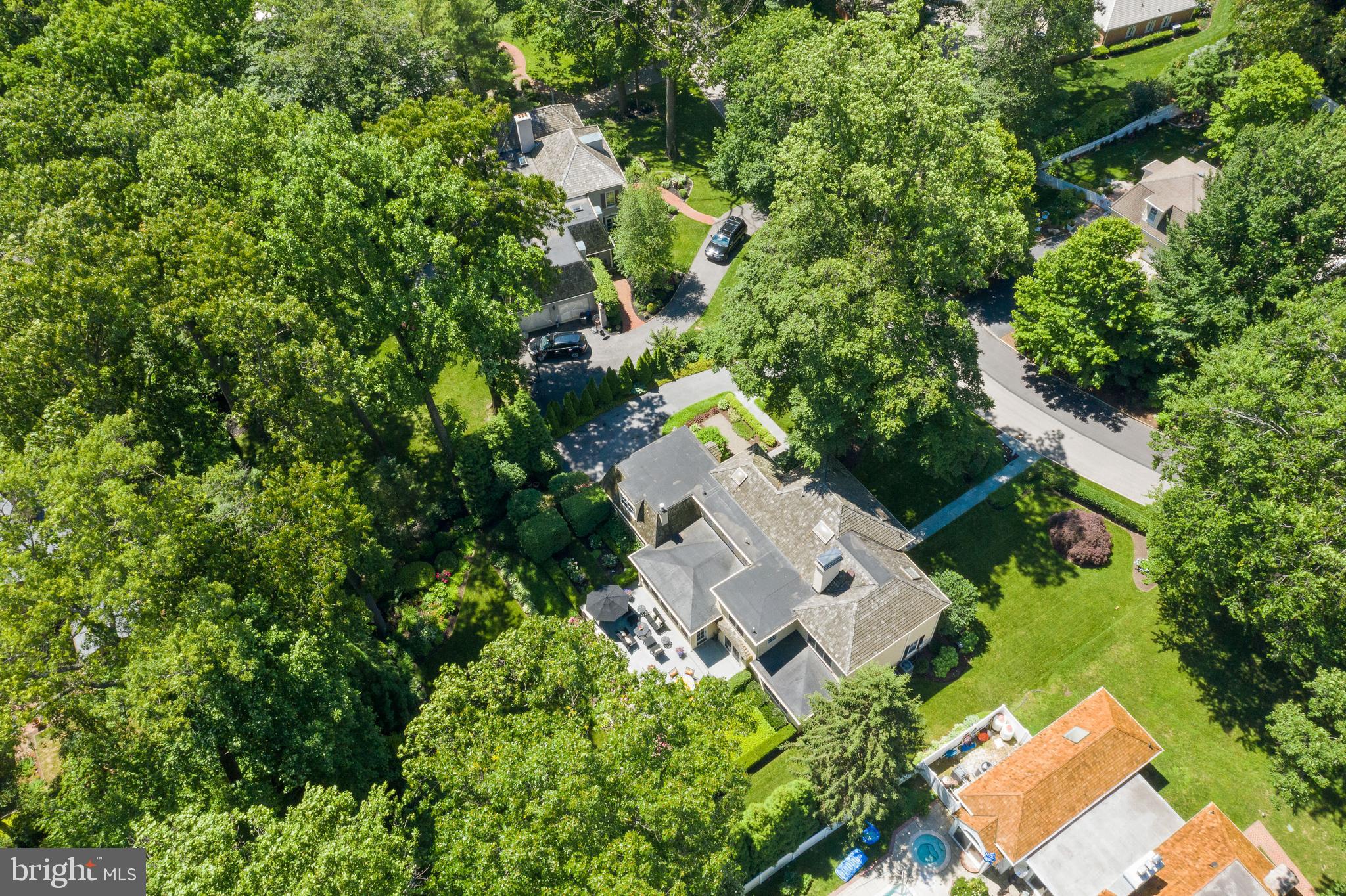 THE WOODS - Residential