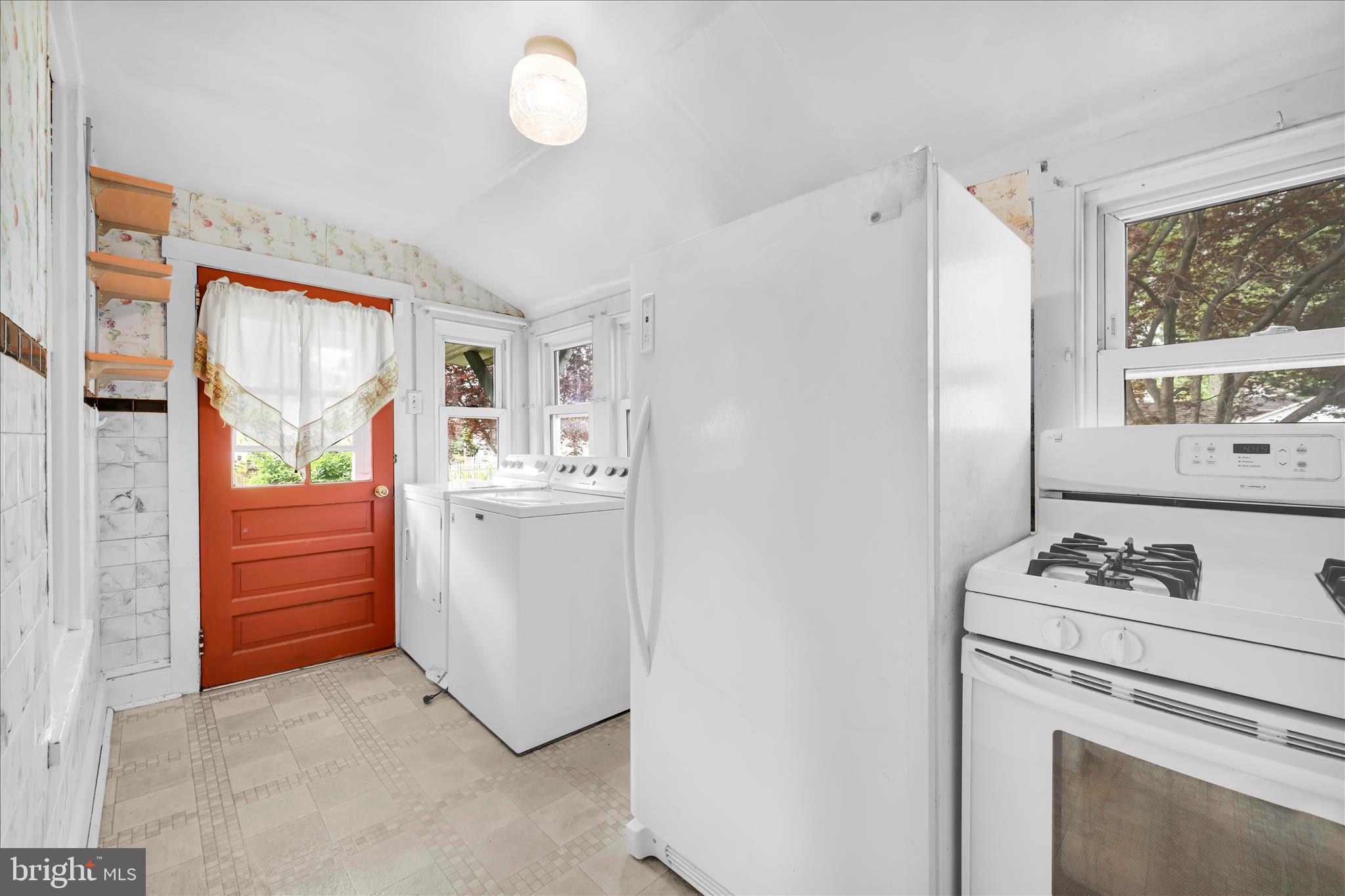 LINWOOD - Residential