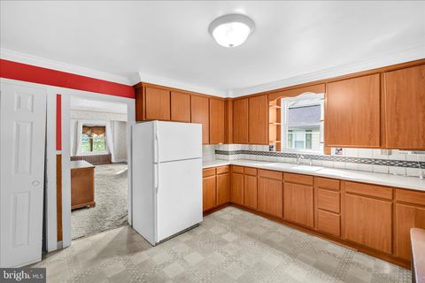 Tiny photo for 1666 Ward Street, MARCUS HOOK, PA 19061 (MLS # PADE2115164)