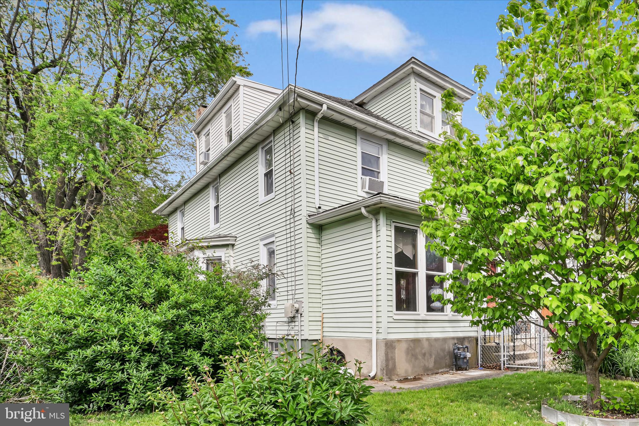 LINWOOD - Residential
