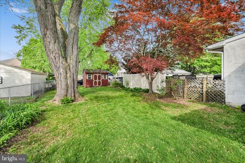 Tiny photo for 1666 Ward Street, MARCUS HOOK, PA 19061 (MLS # PADE2115164)