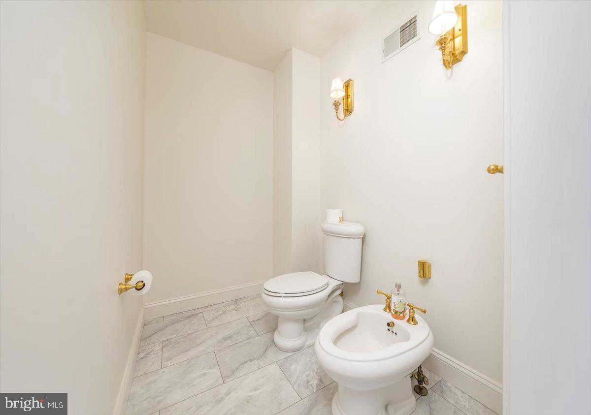 CARROLL MANOR - Residential