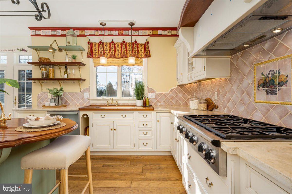 CARROLL MANOR - Residential