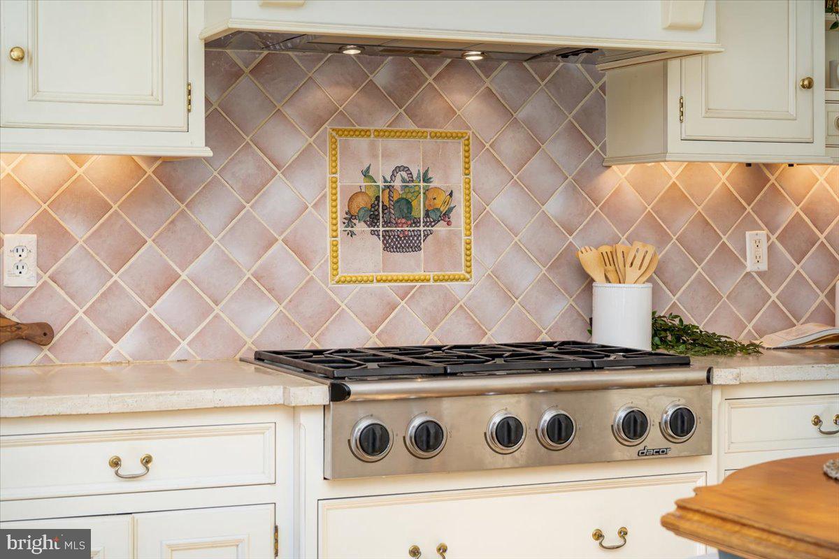 CARROLL MANOR - Residential