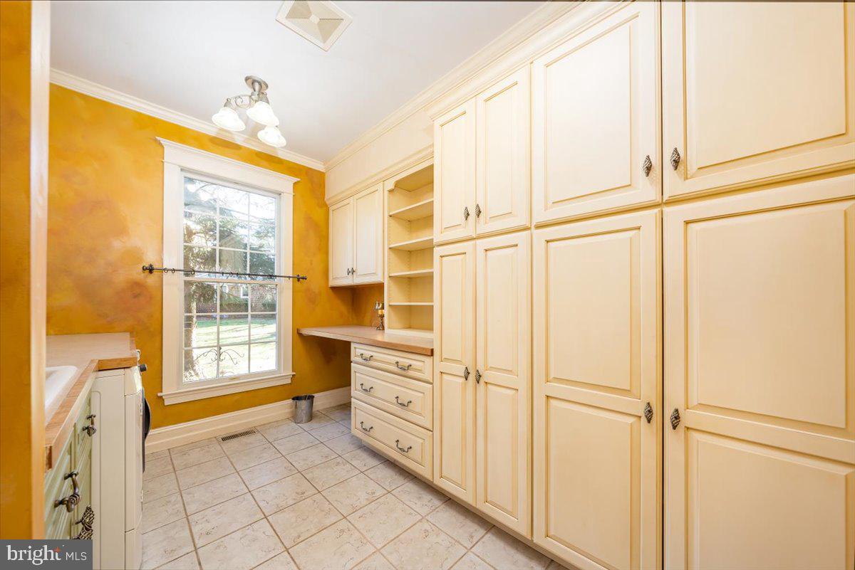 CARROLL MANOR - Residential