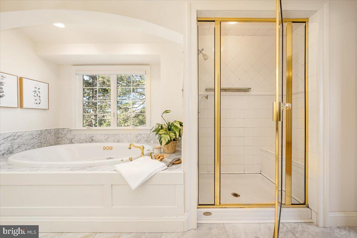 CARROLL MANOR - Residential