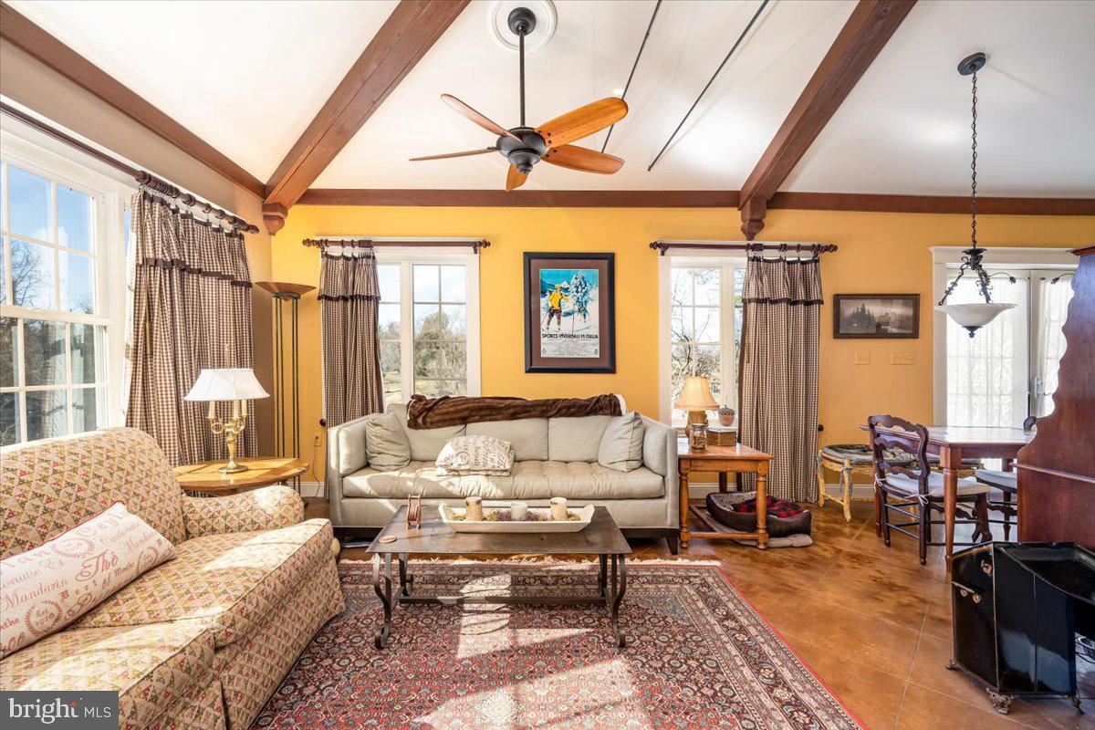 CARROLL MANOR - Residential