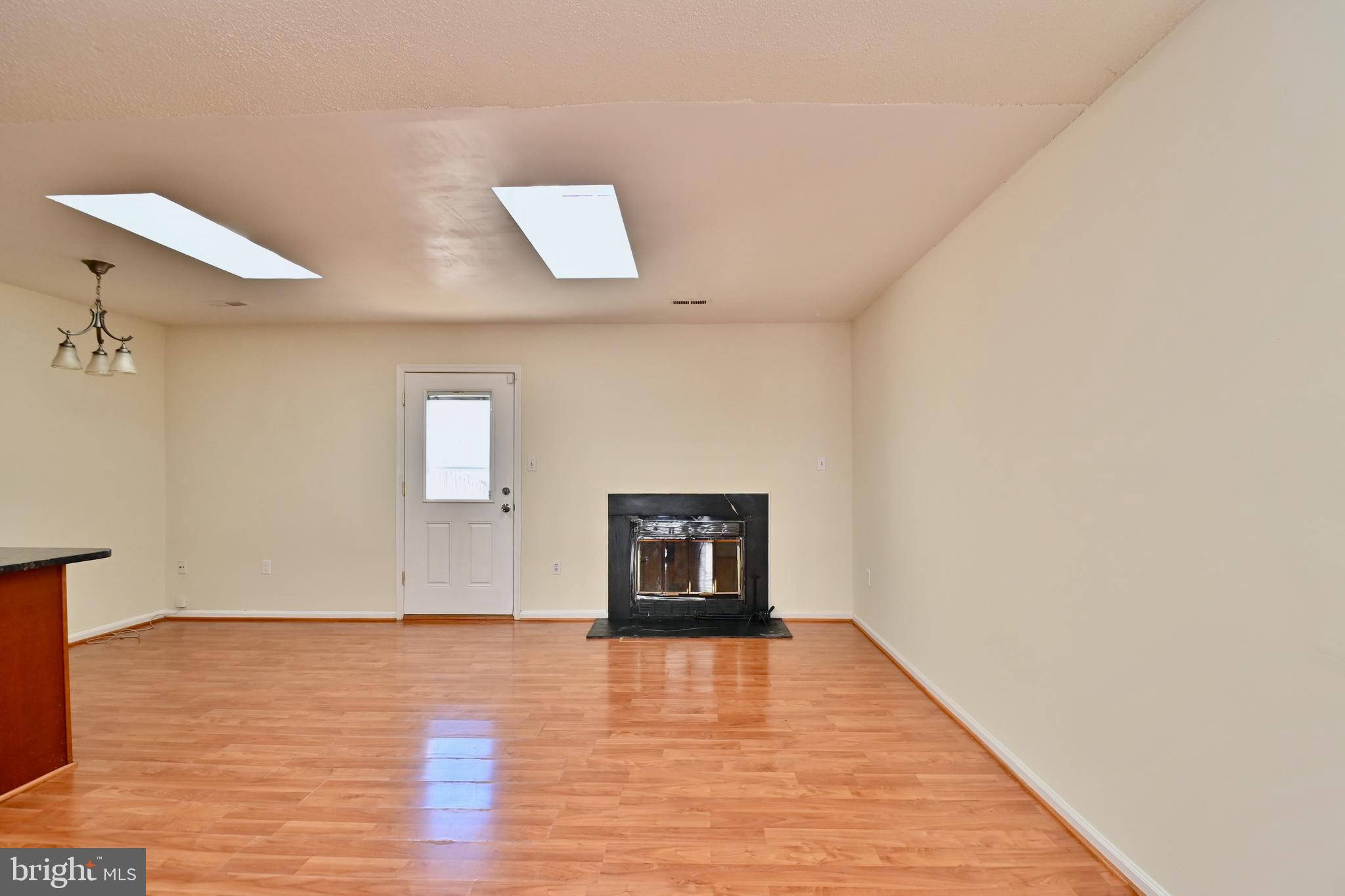 PORT O DUMFRIES - Residential Lease