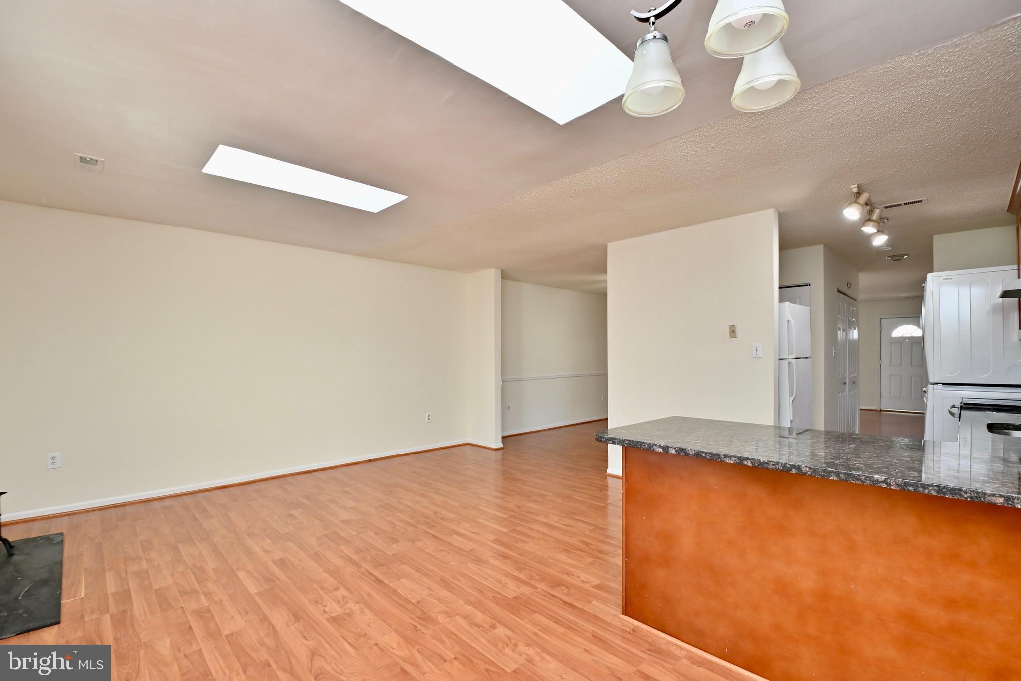 PORT O DUMFRIES - Residential Lease