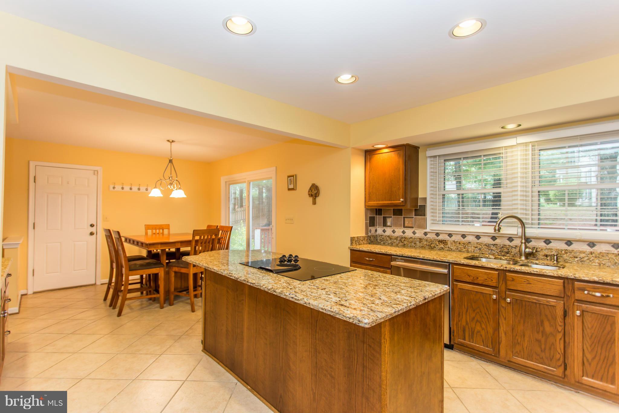 HAMPTON OAKS - Residential