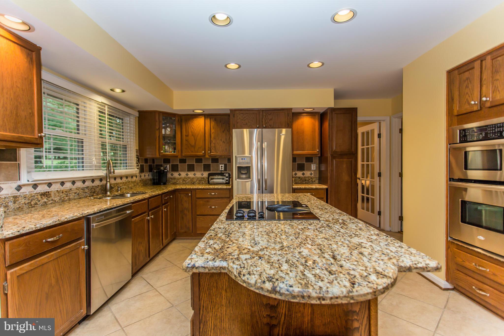 HAMPTON OAKS - Residential