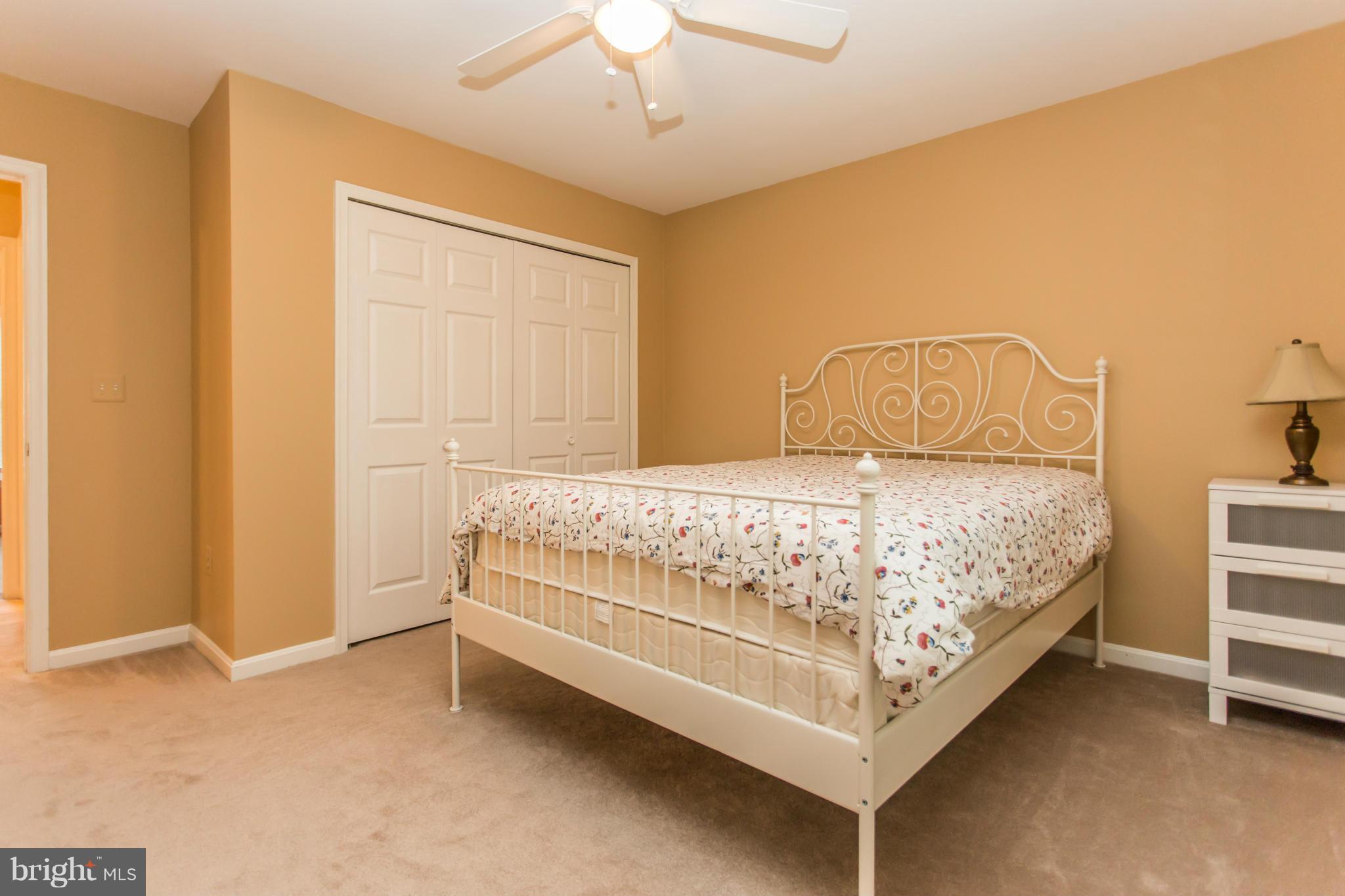 HAMPTON OAKS - Residential