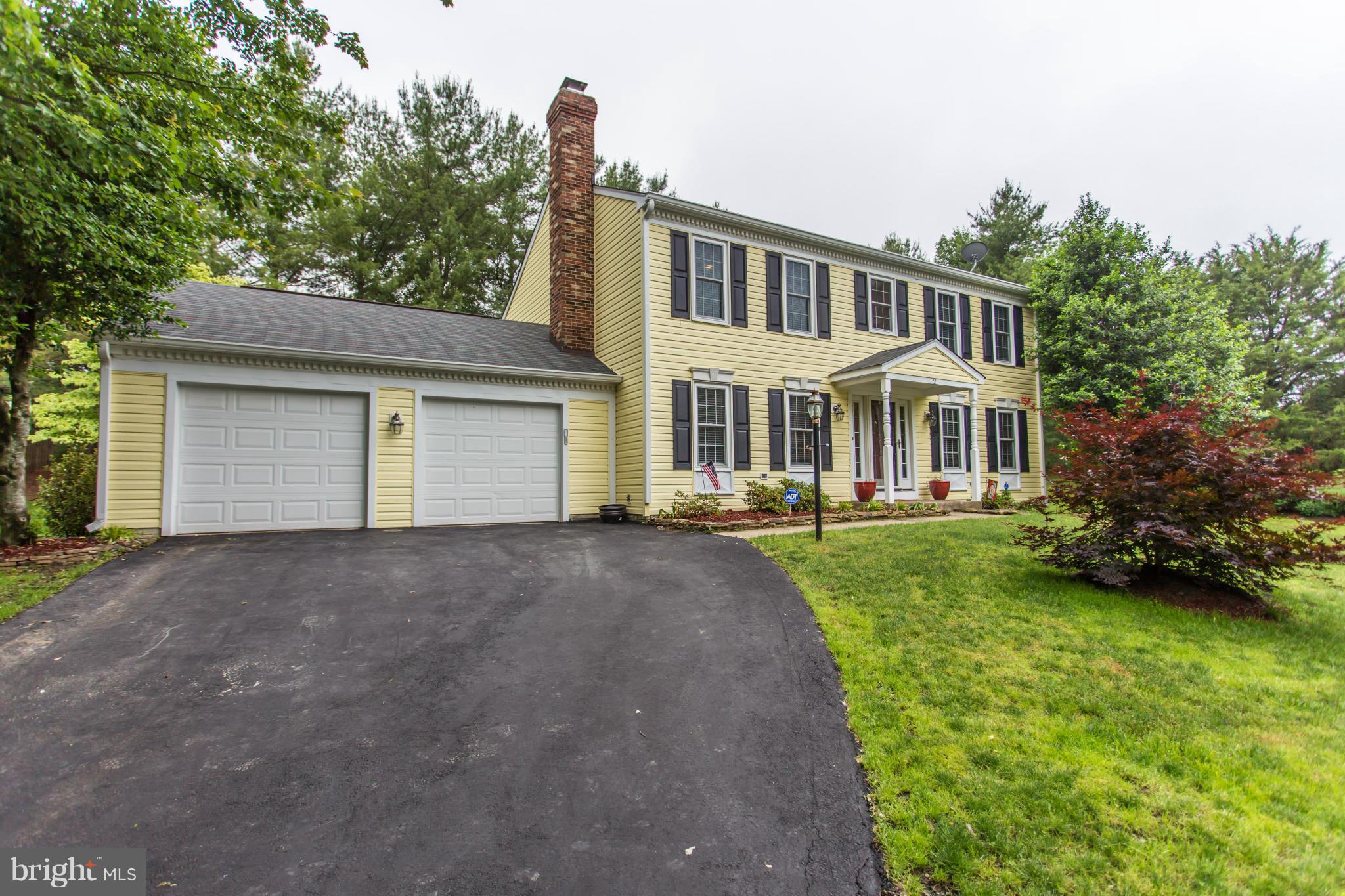 HAMPTON OAKS - Residential