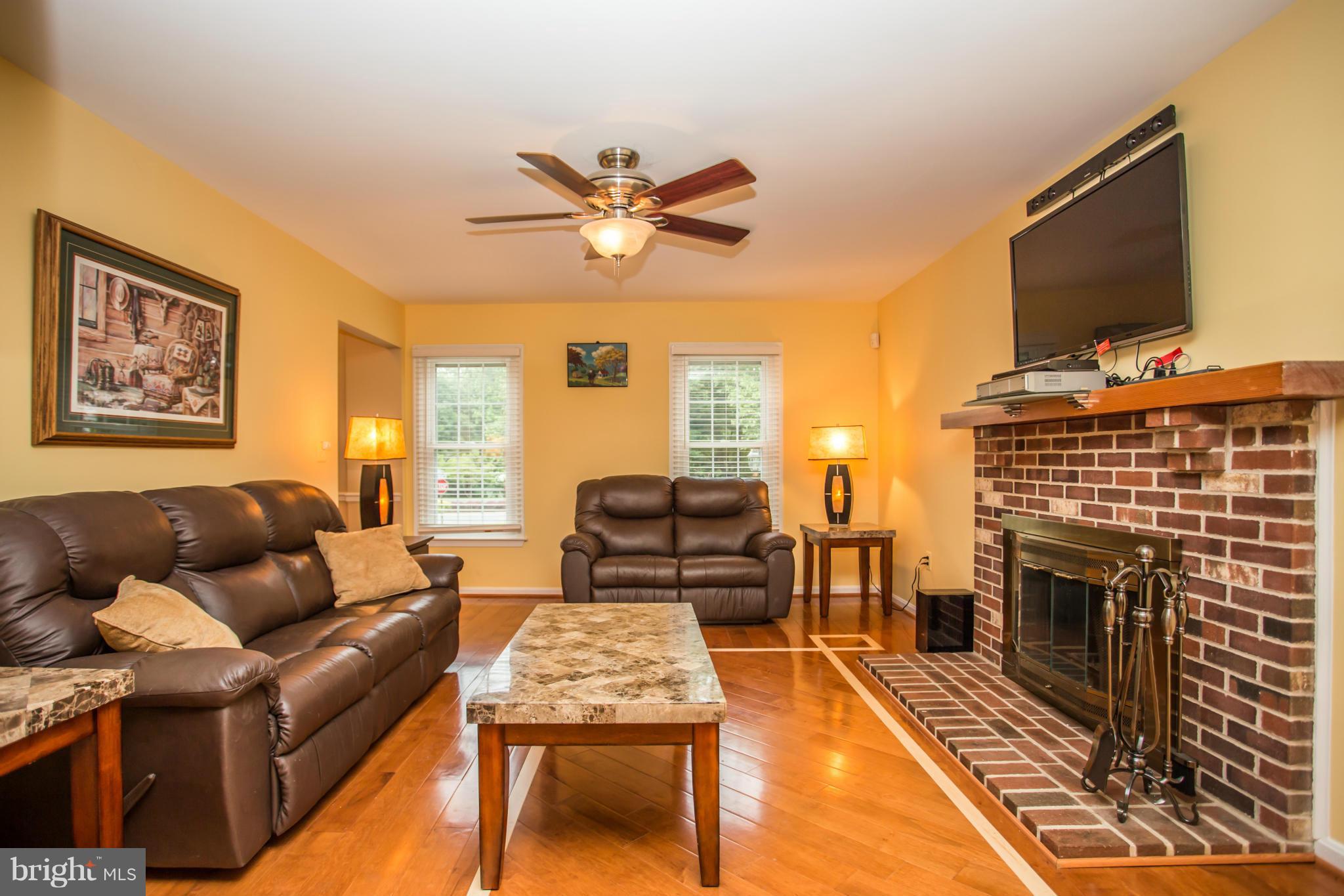 HAMPTON OAKS - Residential