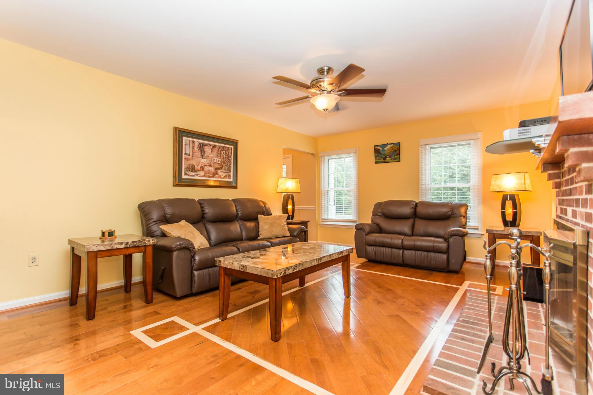 HAMPTON OAKS - Residential