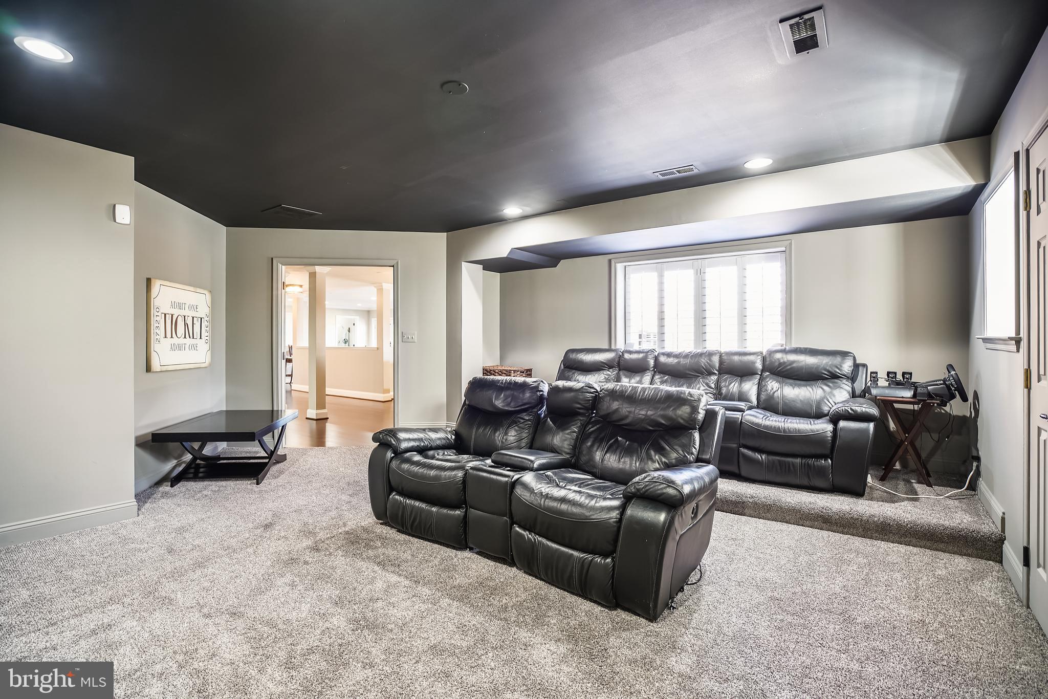 BELMONT COUNTRY CLUB - Residential