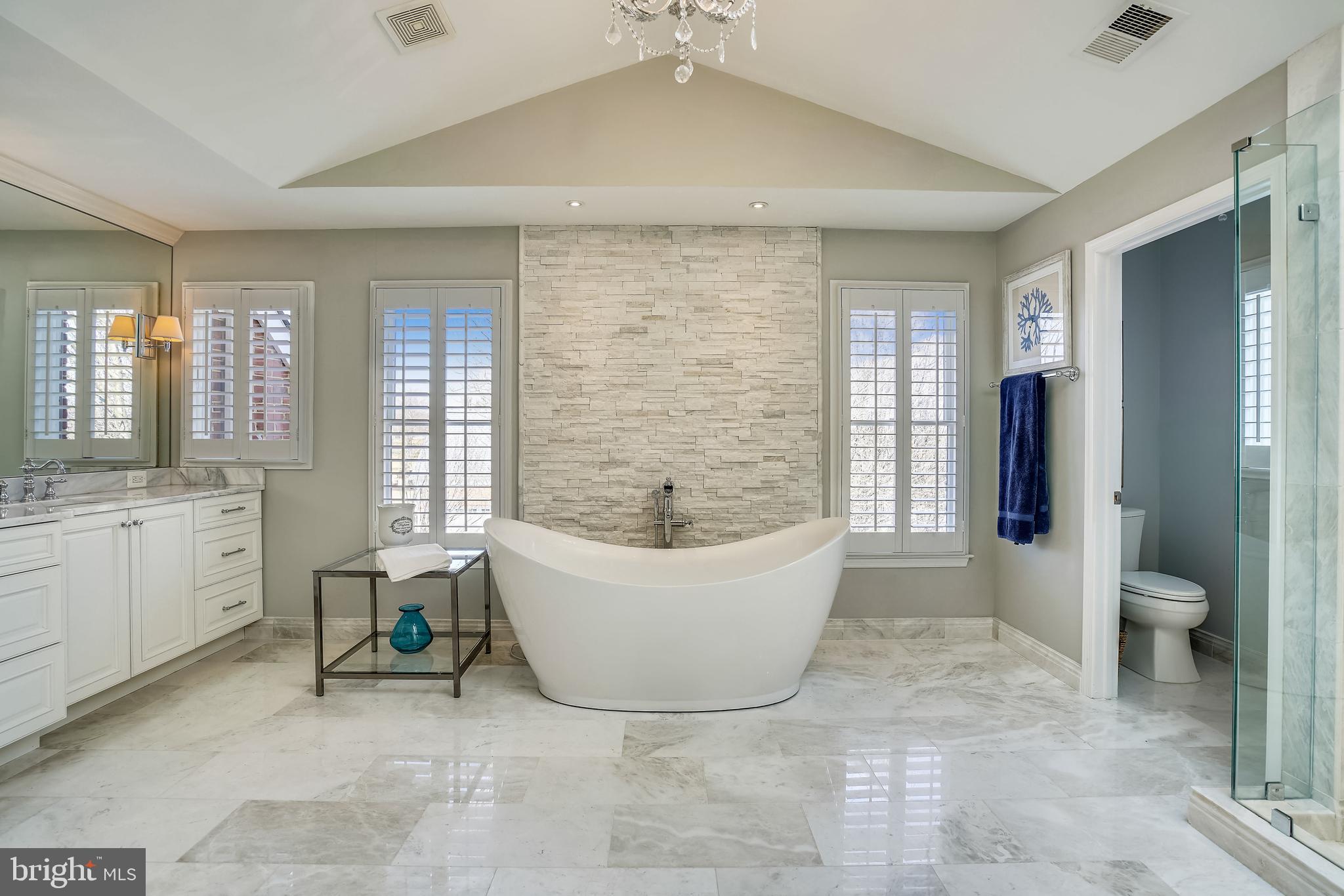 BELMONT COUNTRY CLUB - Residential