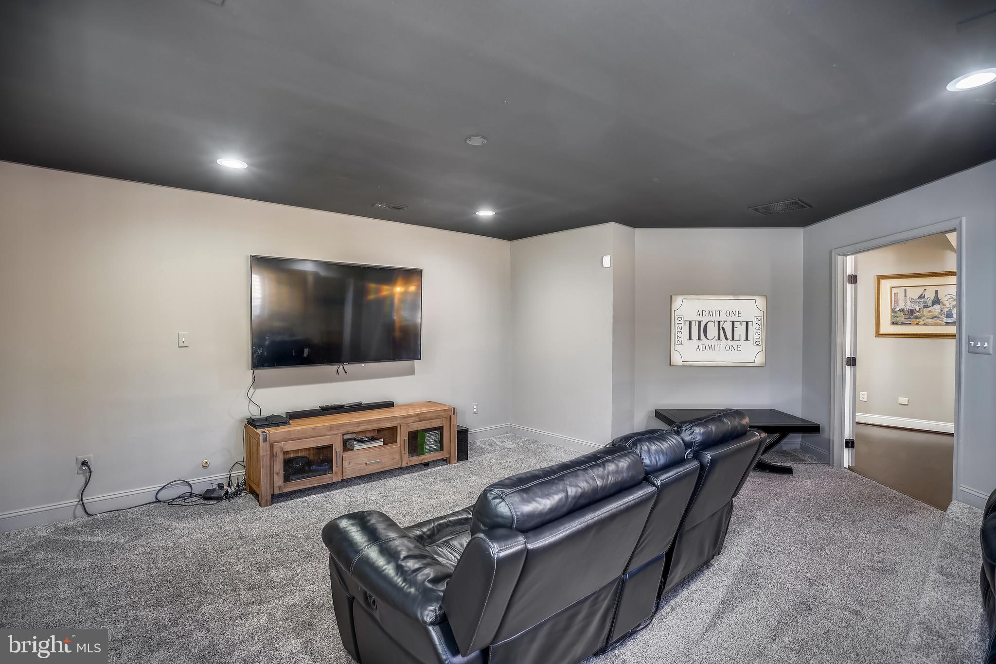 BELMONT COUNTRY CLUB - Residential