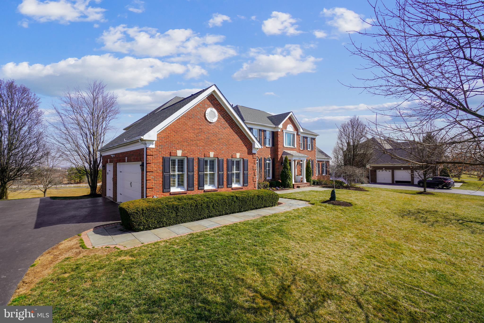 BELMONT COUNTRY CLUB - Residential