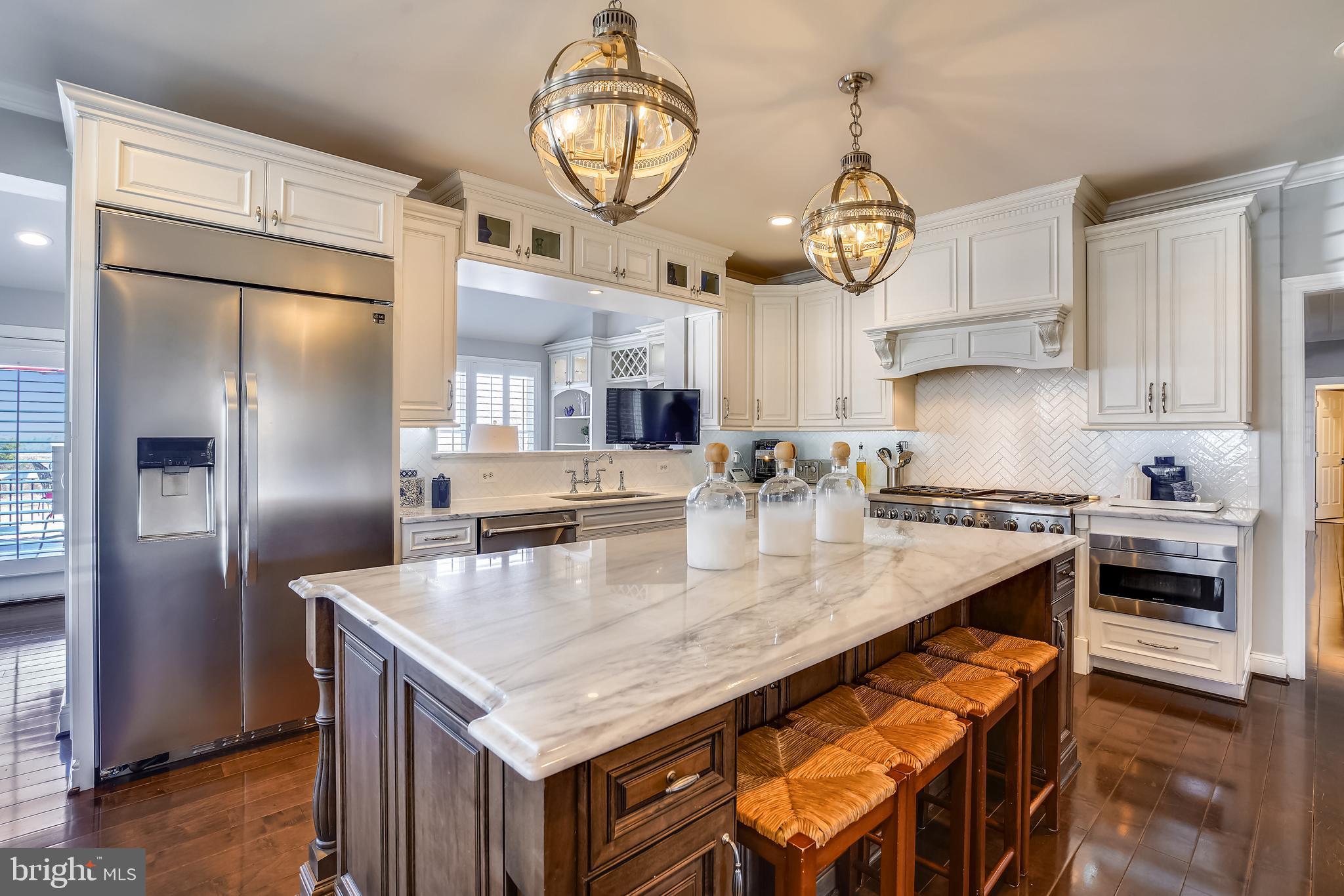 BELMONT COUNTRY CLUB - Residential