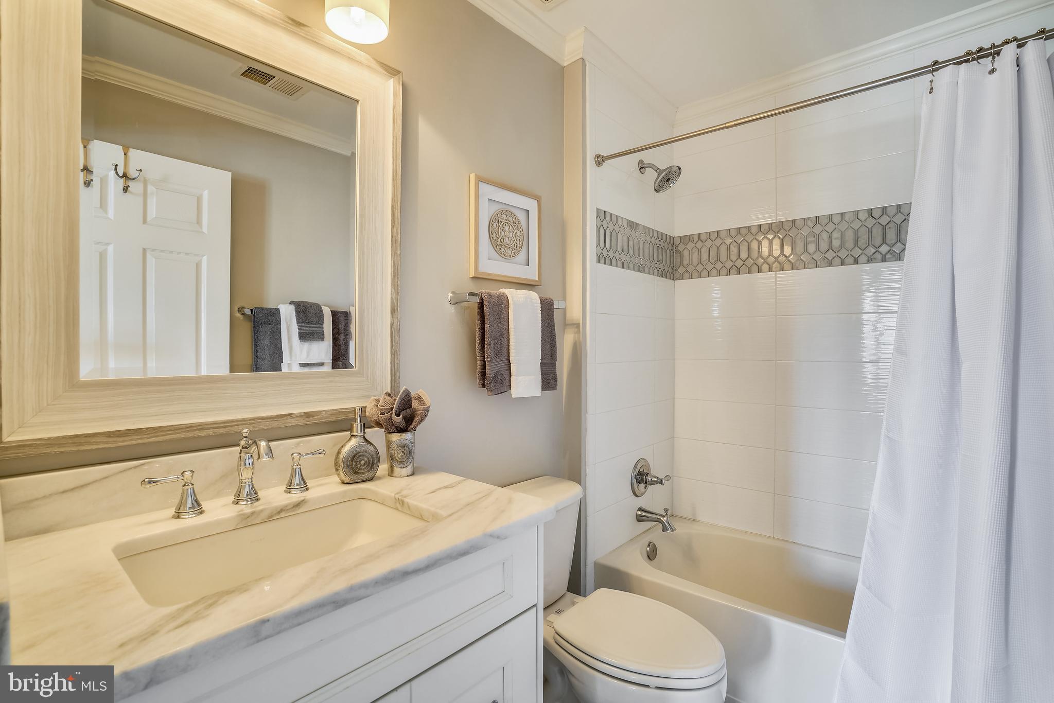 BELMONT COUNTRY CLUB - Residential