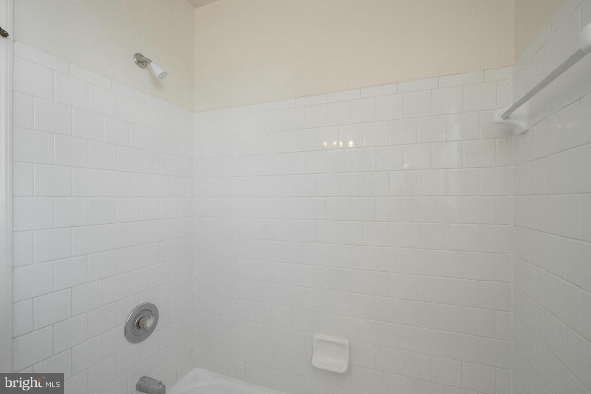 HILLSIDE TOWNES - Residential