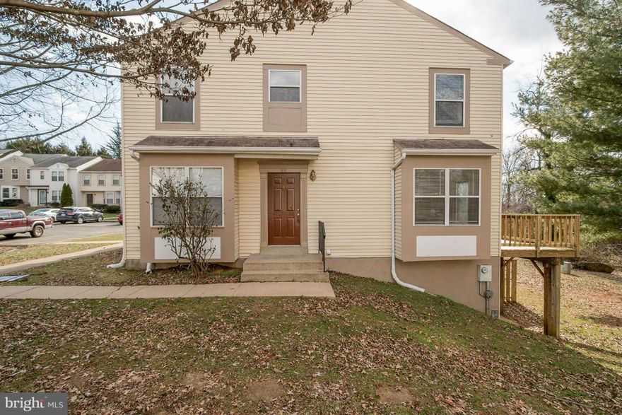 Great end unit completely remodeled. Why rent when you can own.  3 levels. full bath in basement. New carpet. Kitchen with all new stainless steel appliances.