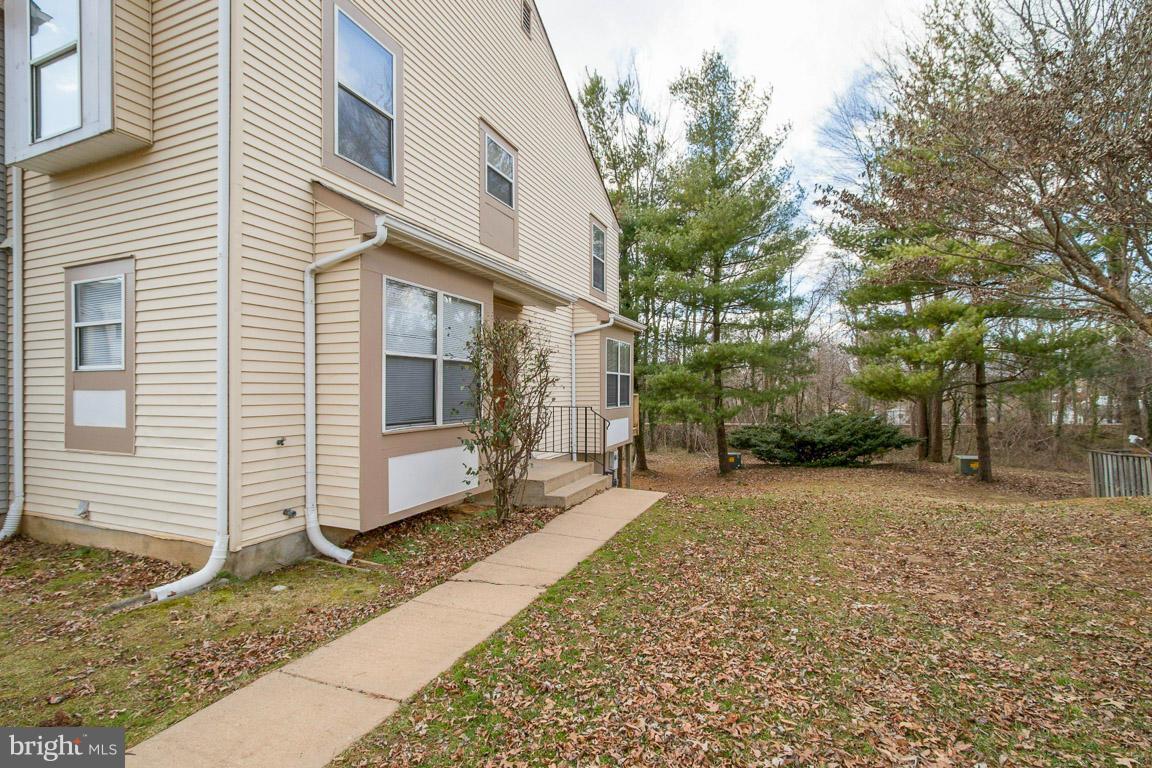 HILLSIDE TOWNES - Residential