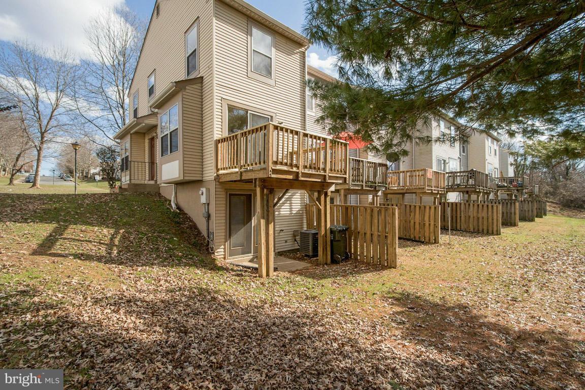 HILLSIDE TOWNES - Residential