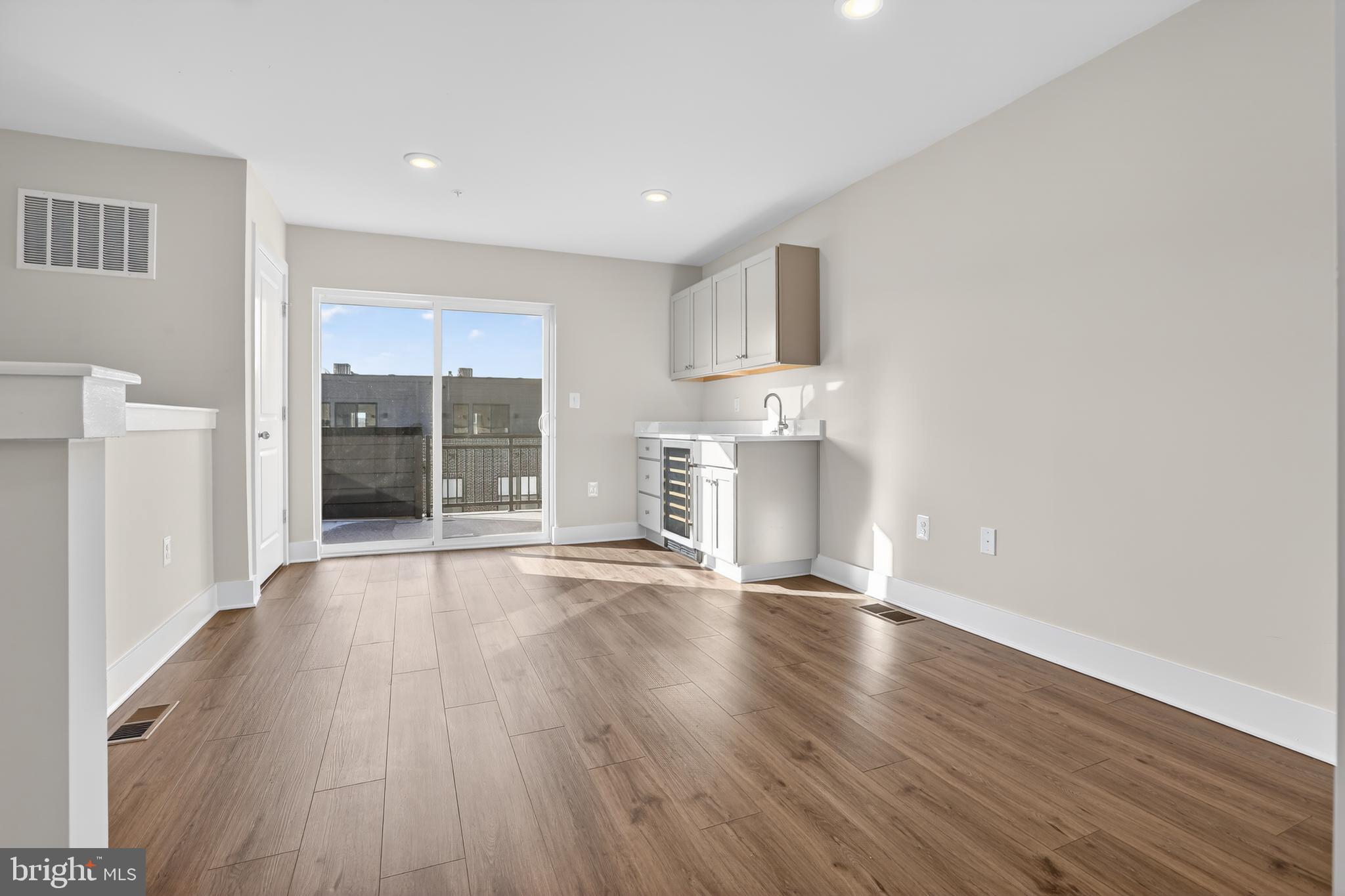 LOCKE LANDING - Residential