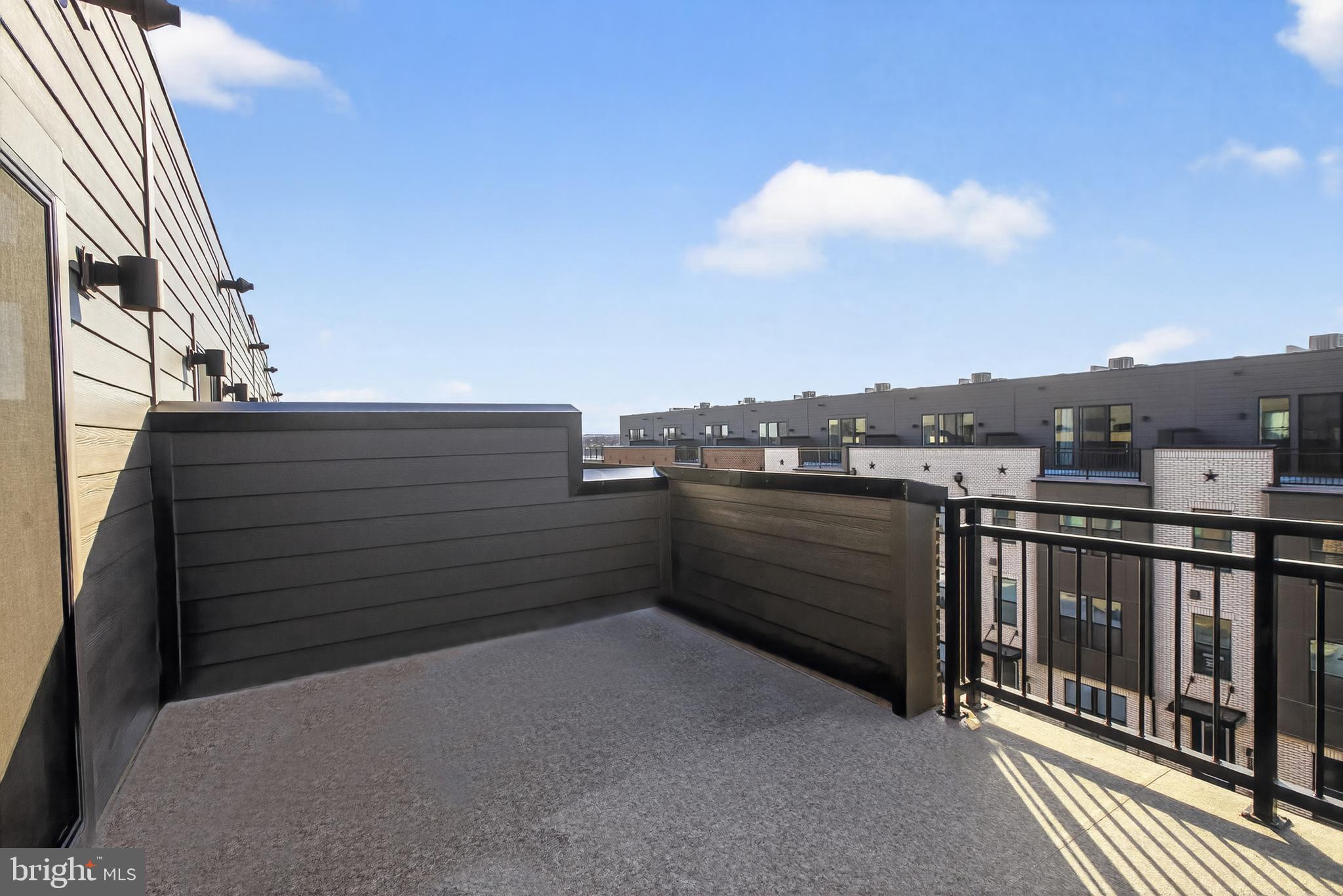 LOCKE LANDING - Residential