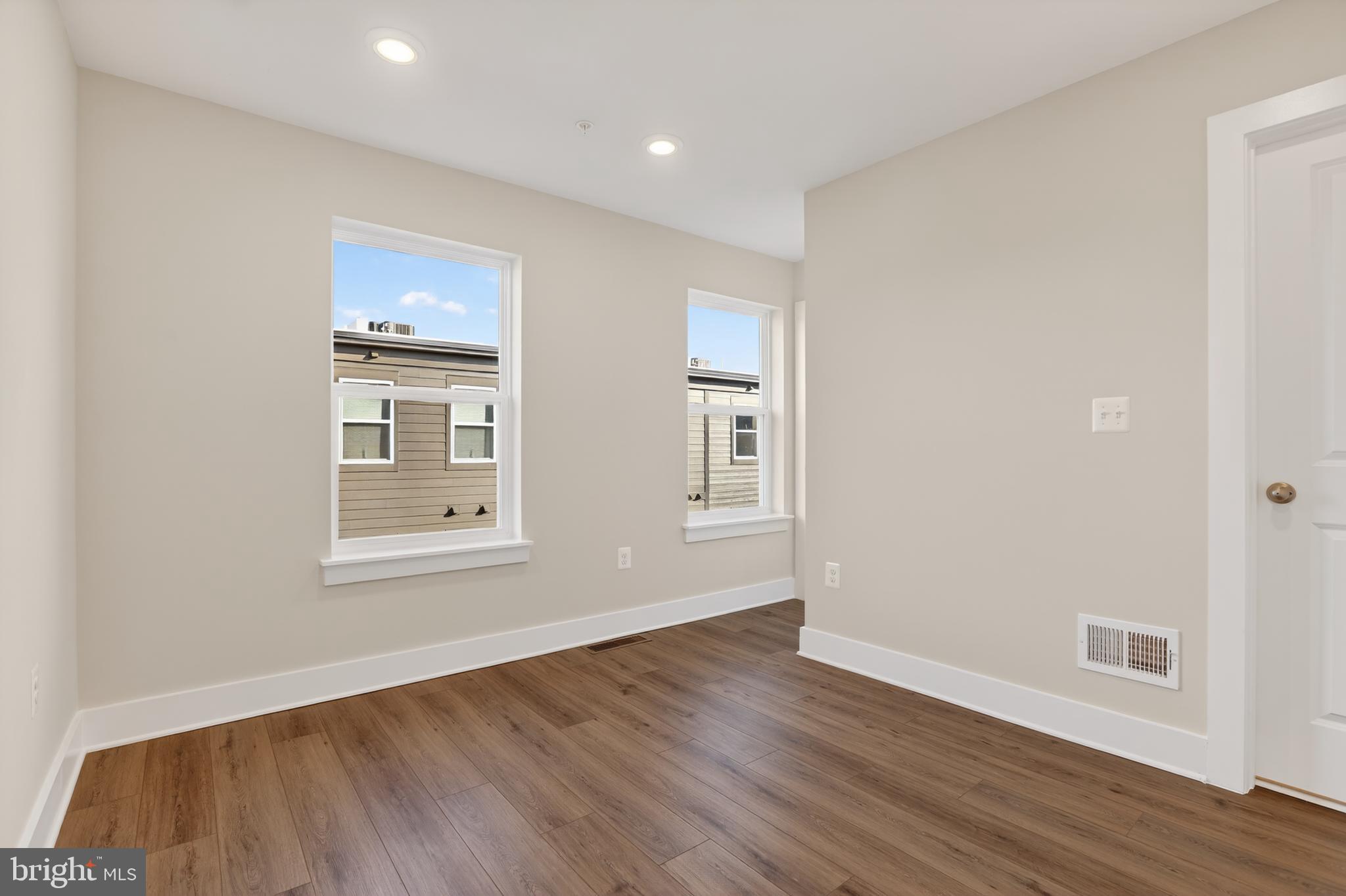 LOCKE LANDING - Residential