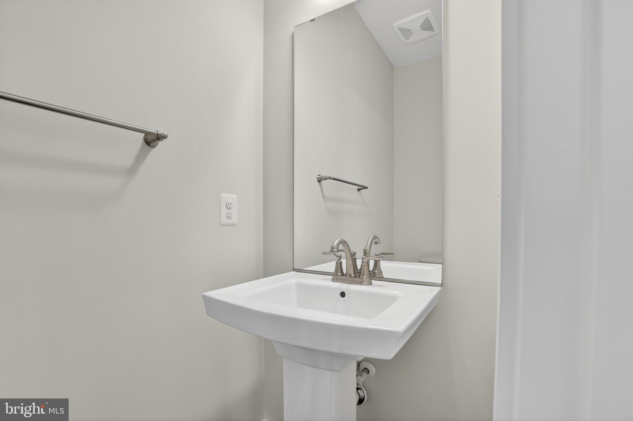 LOCKE LANDING - Residential