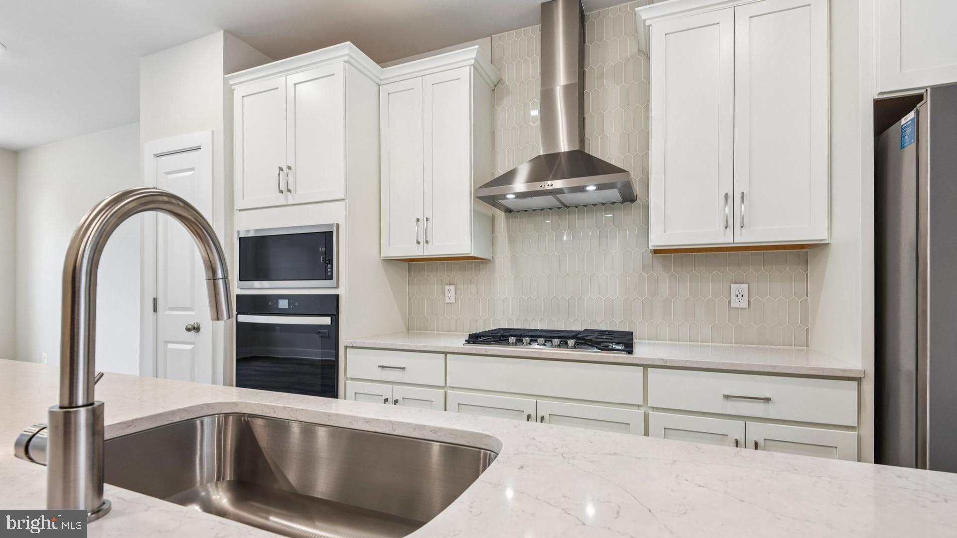 LOCKE LANDING - Residential