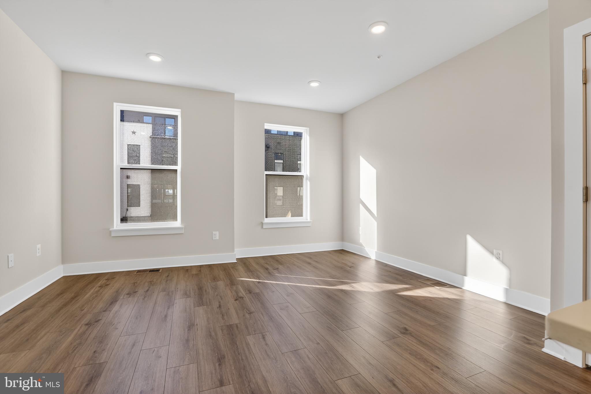 LOCKE LANDING - Residential