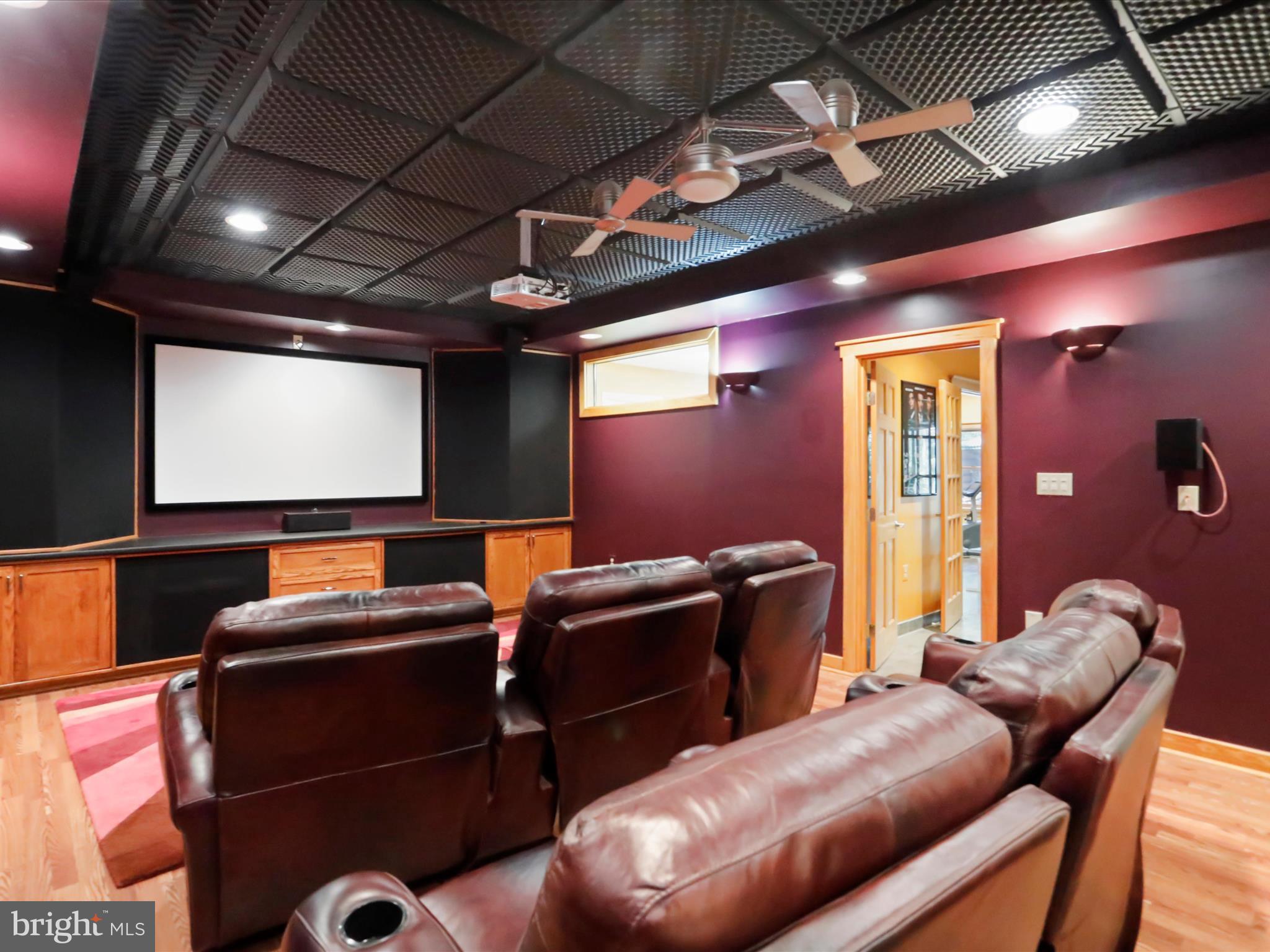 SPRING HOLLOW - Residential