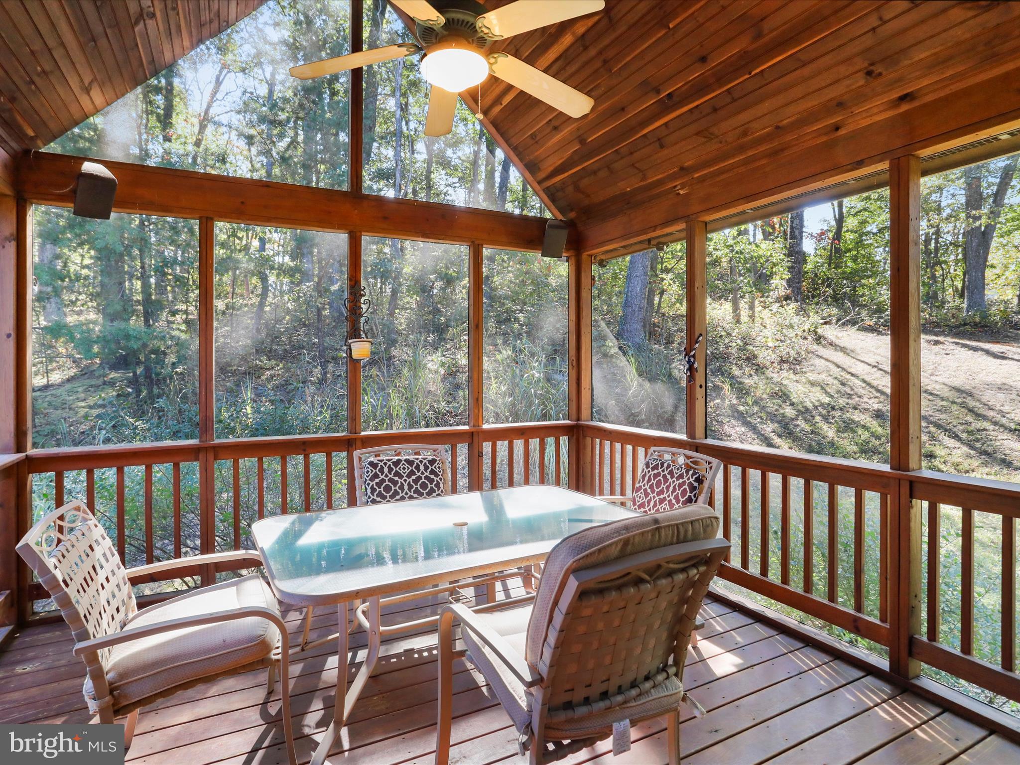 SPRING HOLLOW - Residential