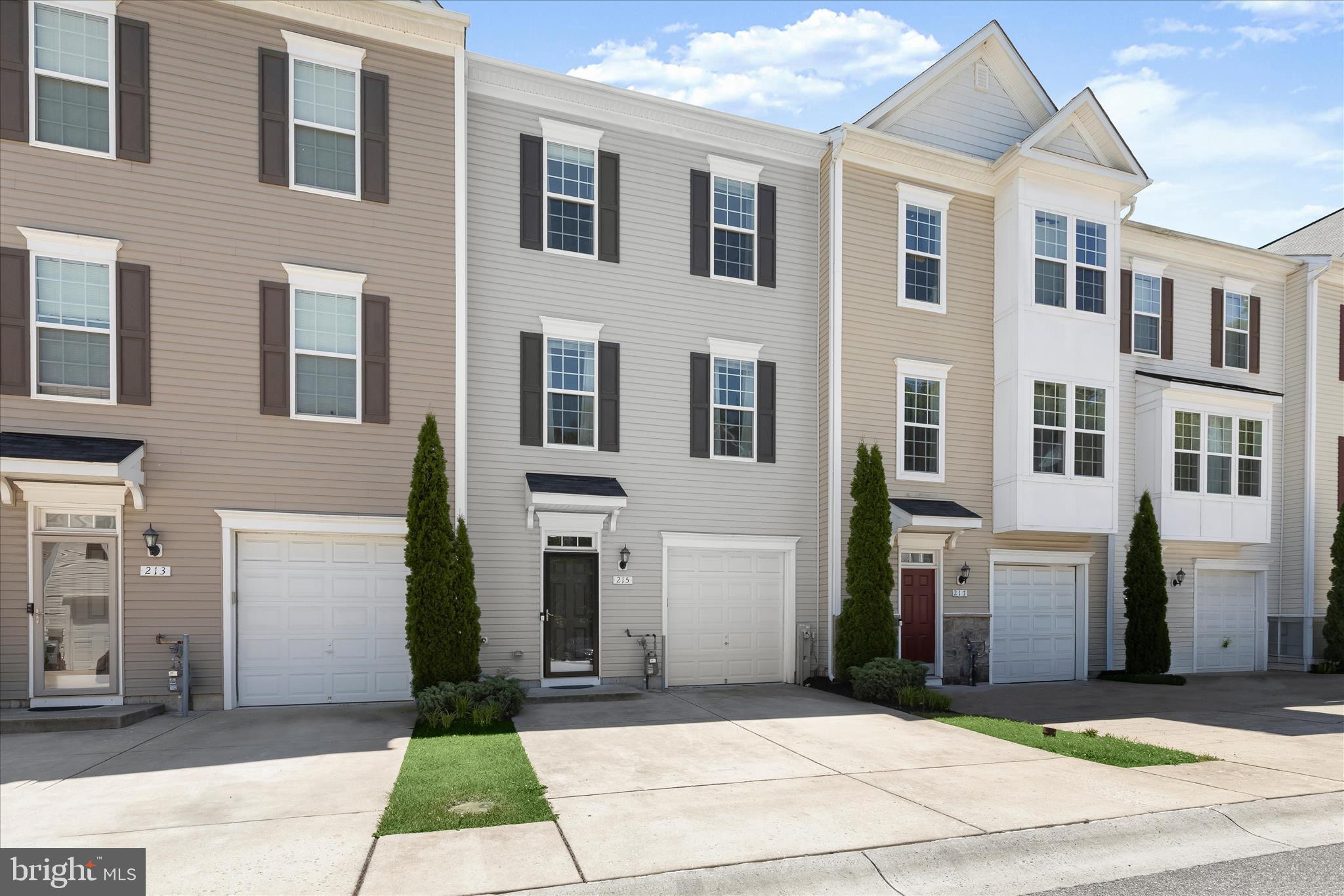 215 GUNTHER PLACE