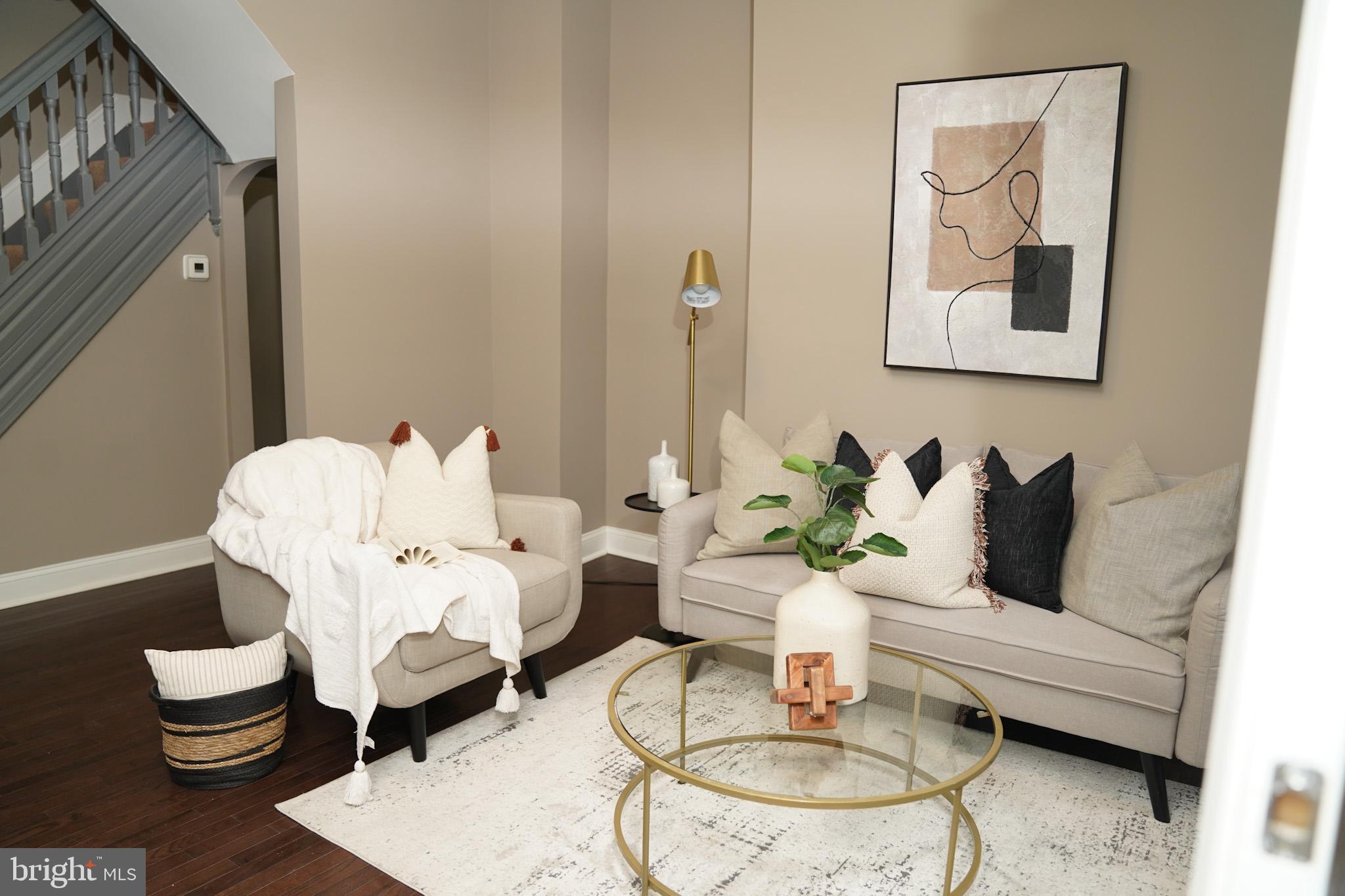 HOPKINS - Residential